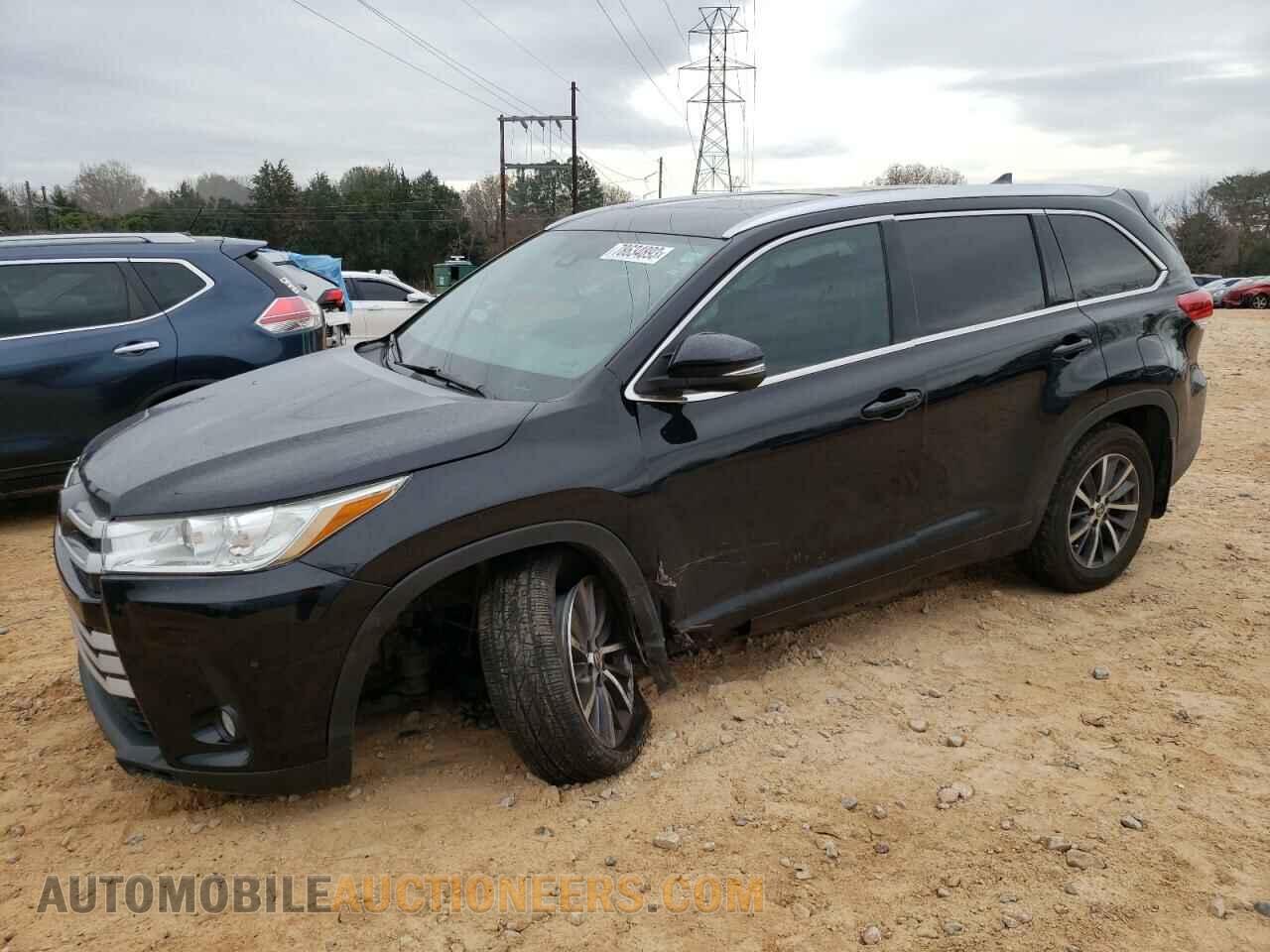 5TDJZRFH9JS842233 TOYOTA HIGHLANDER 2018