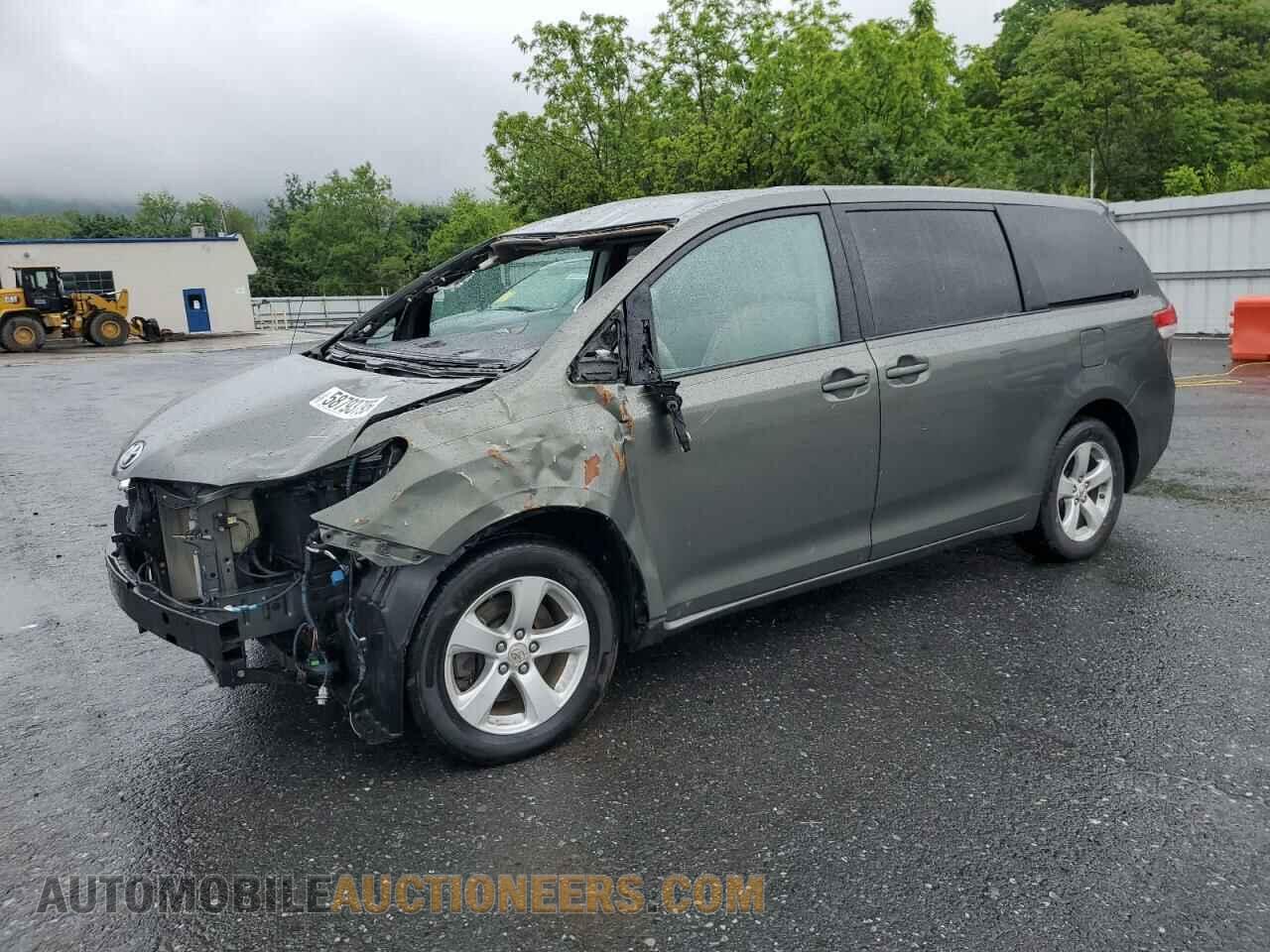 5TDKA3DC3CS013645 TOYOTA SIENNA 2012
