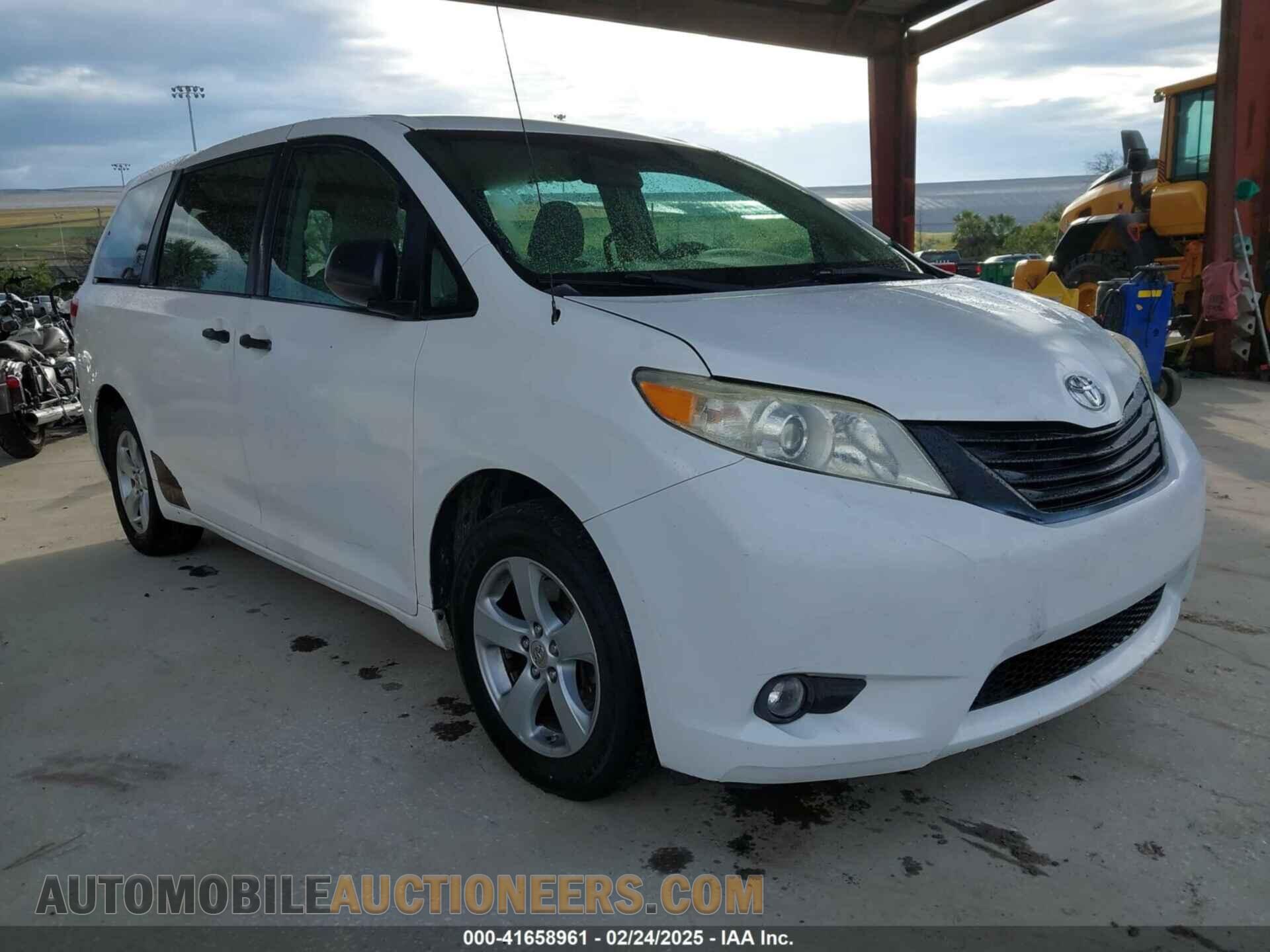 5TDKA3DC3CS014049 TOYOTA SIENNA 2012