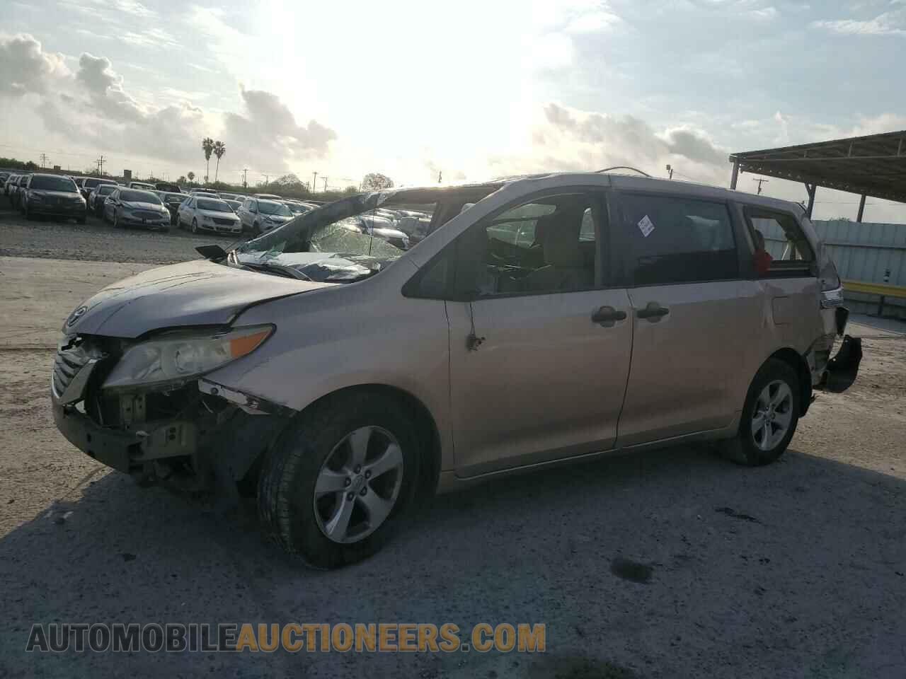 5TDKA3DC6CS012893 TOYOTA SIENNA 2012