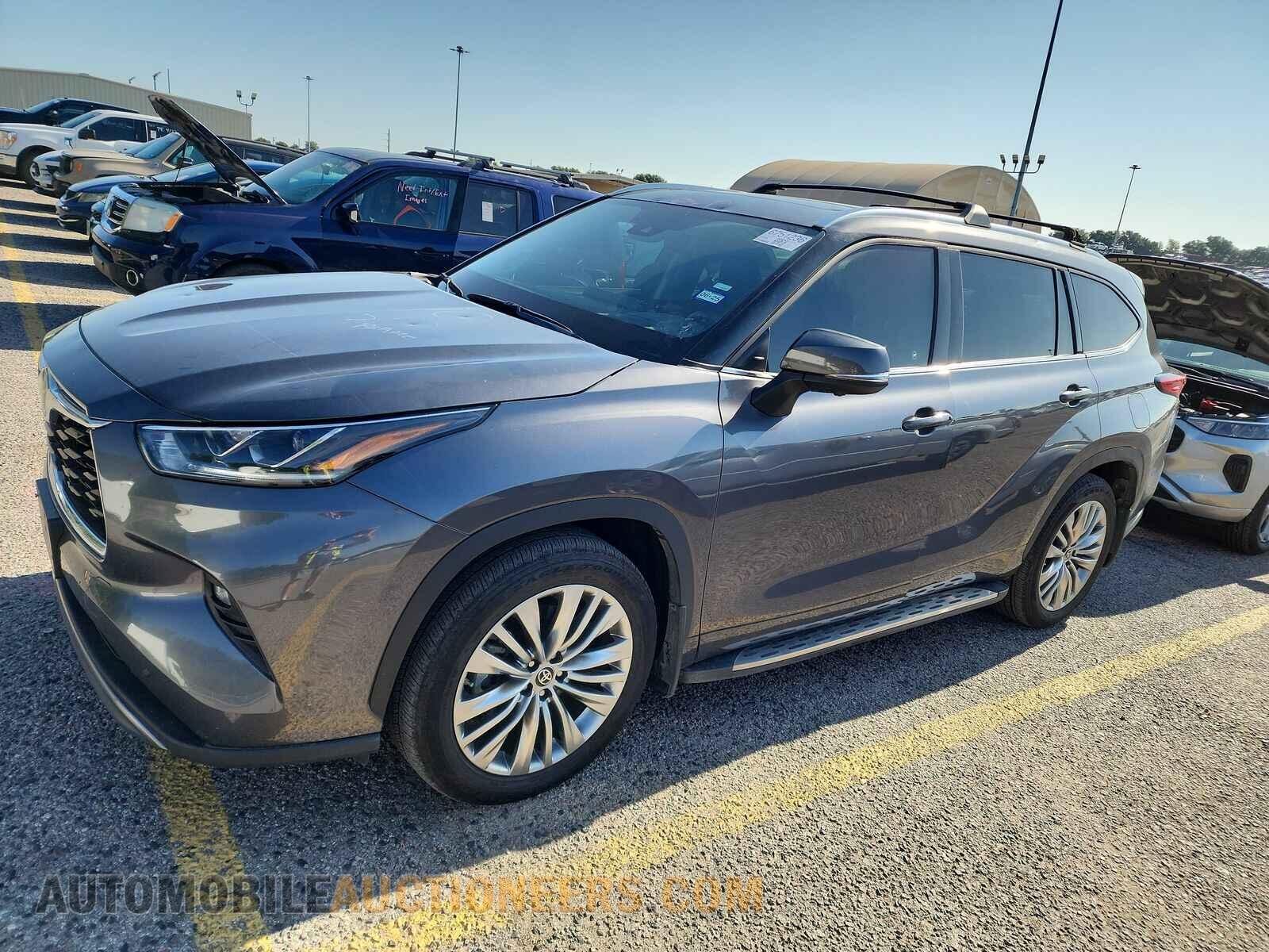 5TDKDRAH3PS508900 Toyota Highlander 2023