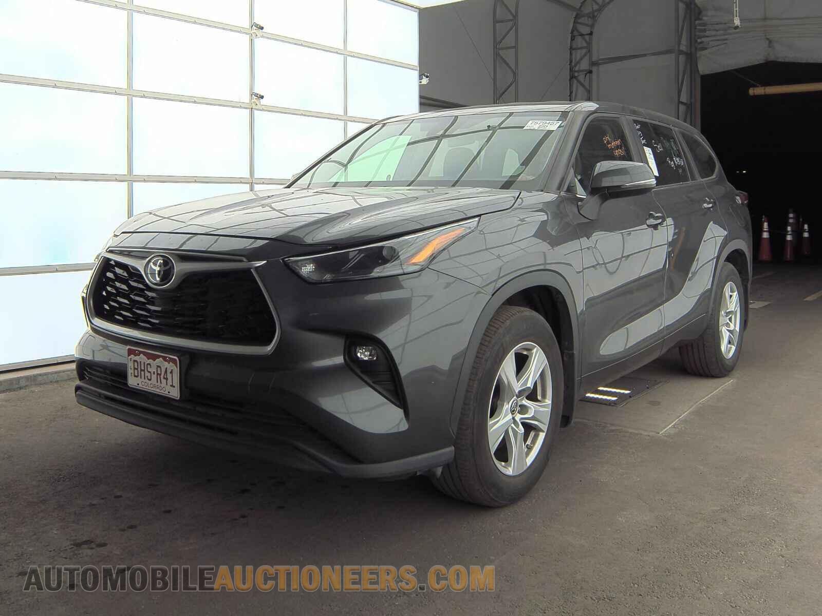 5TDKDRBH0PS502647 Toyota Highlander 2023