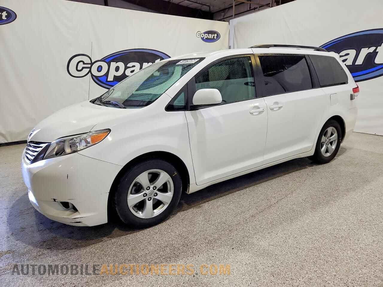 5TDKK3DC4CS246107 TOYOTA SIENNA 2012