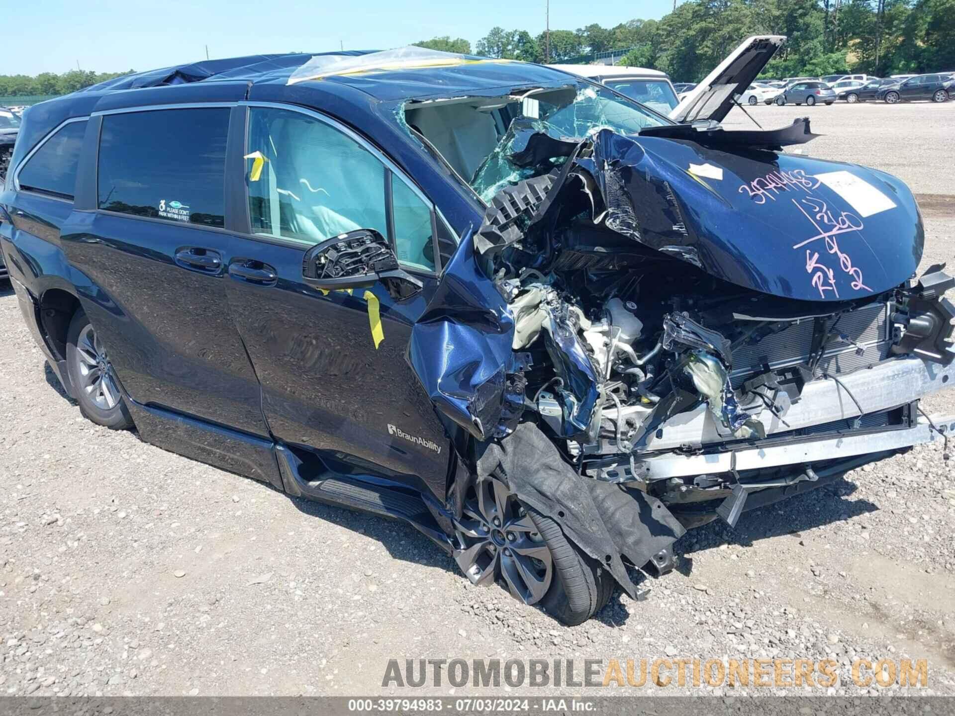5TDKRKEC7PS144438 TOYOTA SIENNA 2023