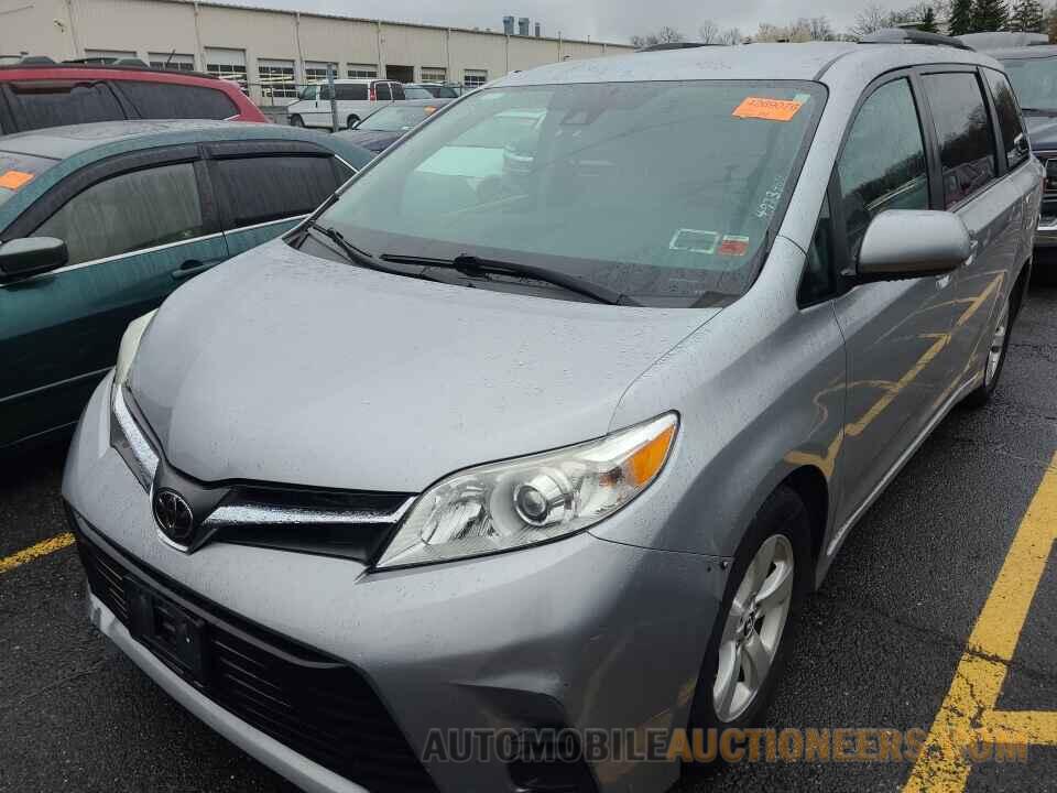 5TDKZ3DC2JS904760 Toyota Sienna LE 2018