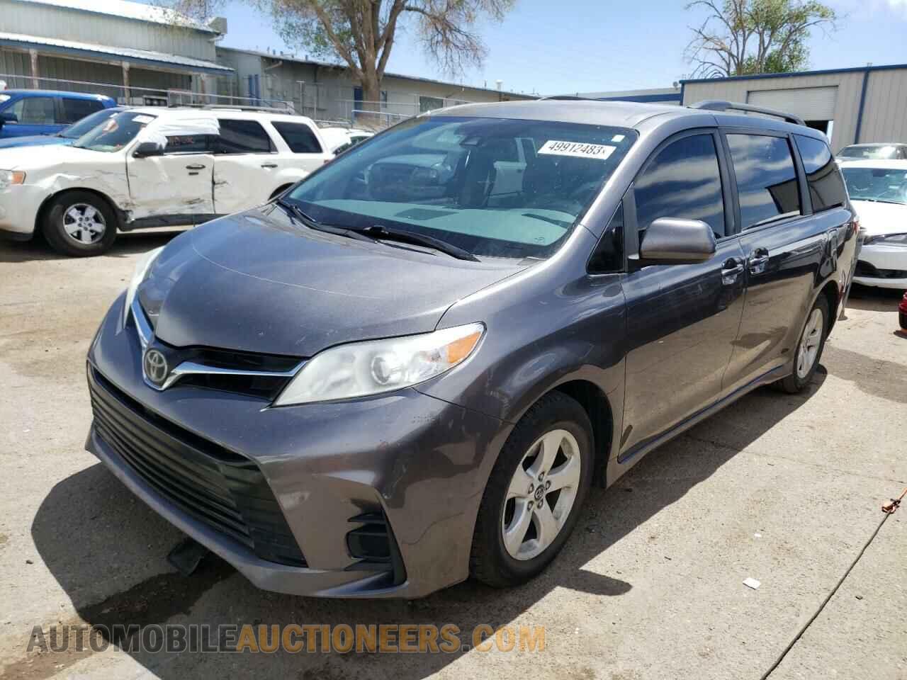 5TDKZ3DC9JS936282 TOYOTA SIENNA 2018