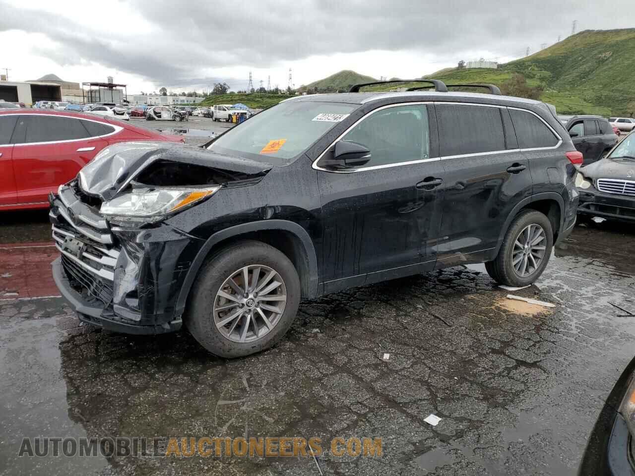 5TDKZRFH2JS282723 TOYOTA HIGHLANDER 2018