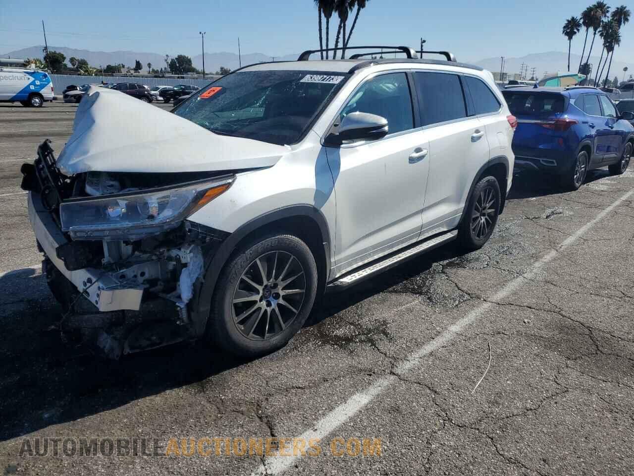 5TDKZRFH2JS530162 TOYOTA HIGHLANDER 2018