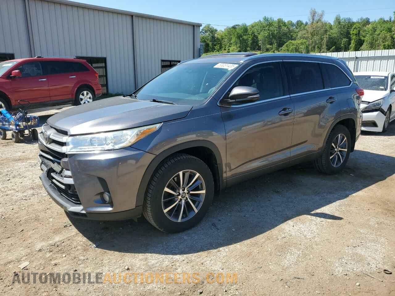5TDKZRFH2JS533854 TOYOTA HIGHLANDER 2018