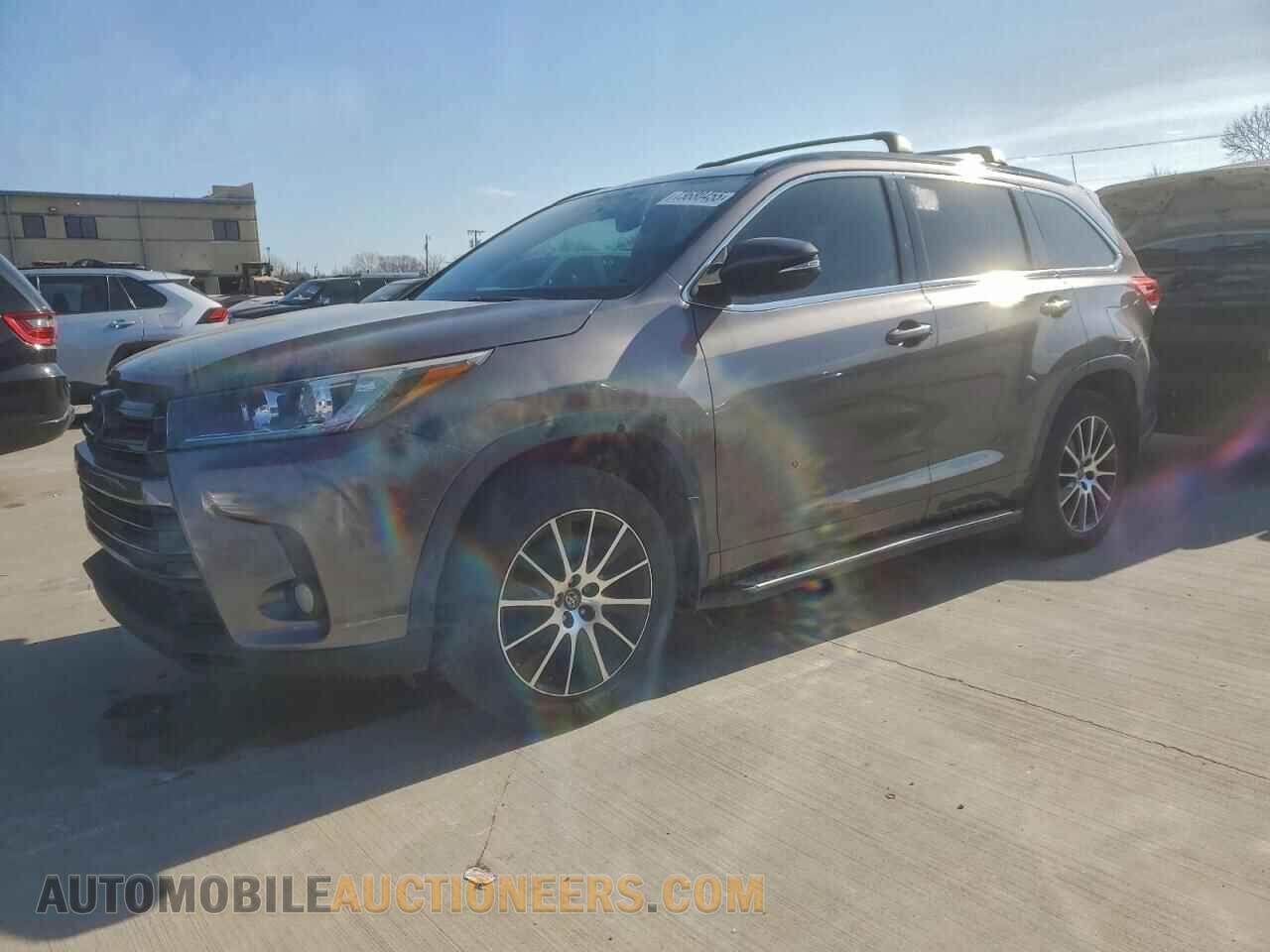 5TDKZRFH2JS535006 TOYOTA HIGHLANDER 2018