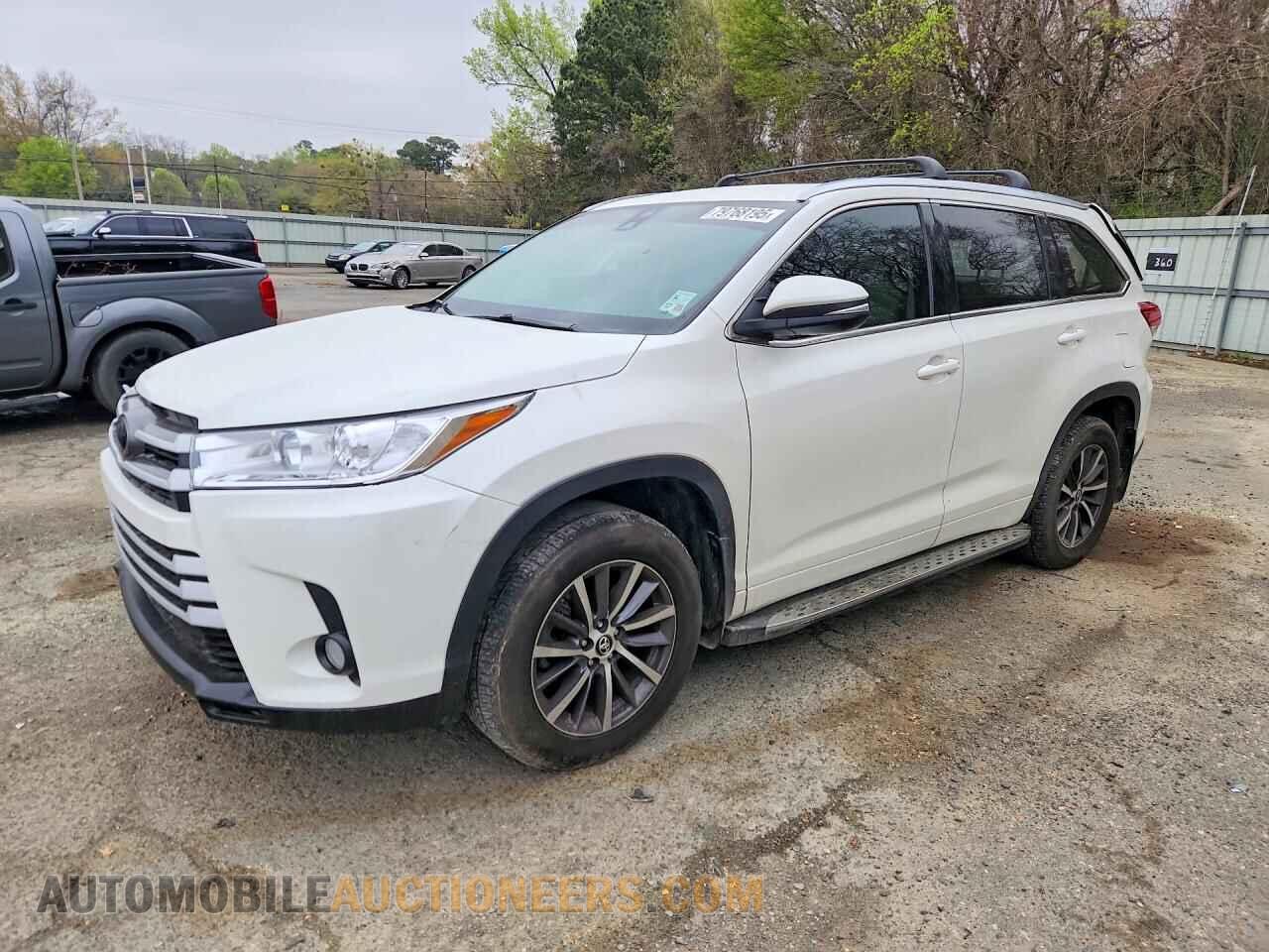 5TDKZRFH2JS542439 TOYOTA HIGHLANDER 2018