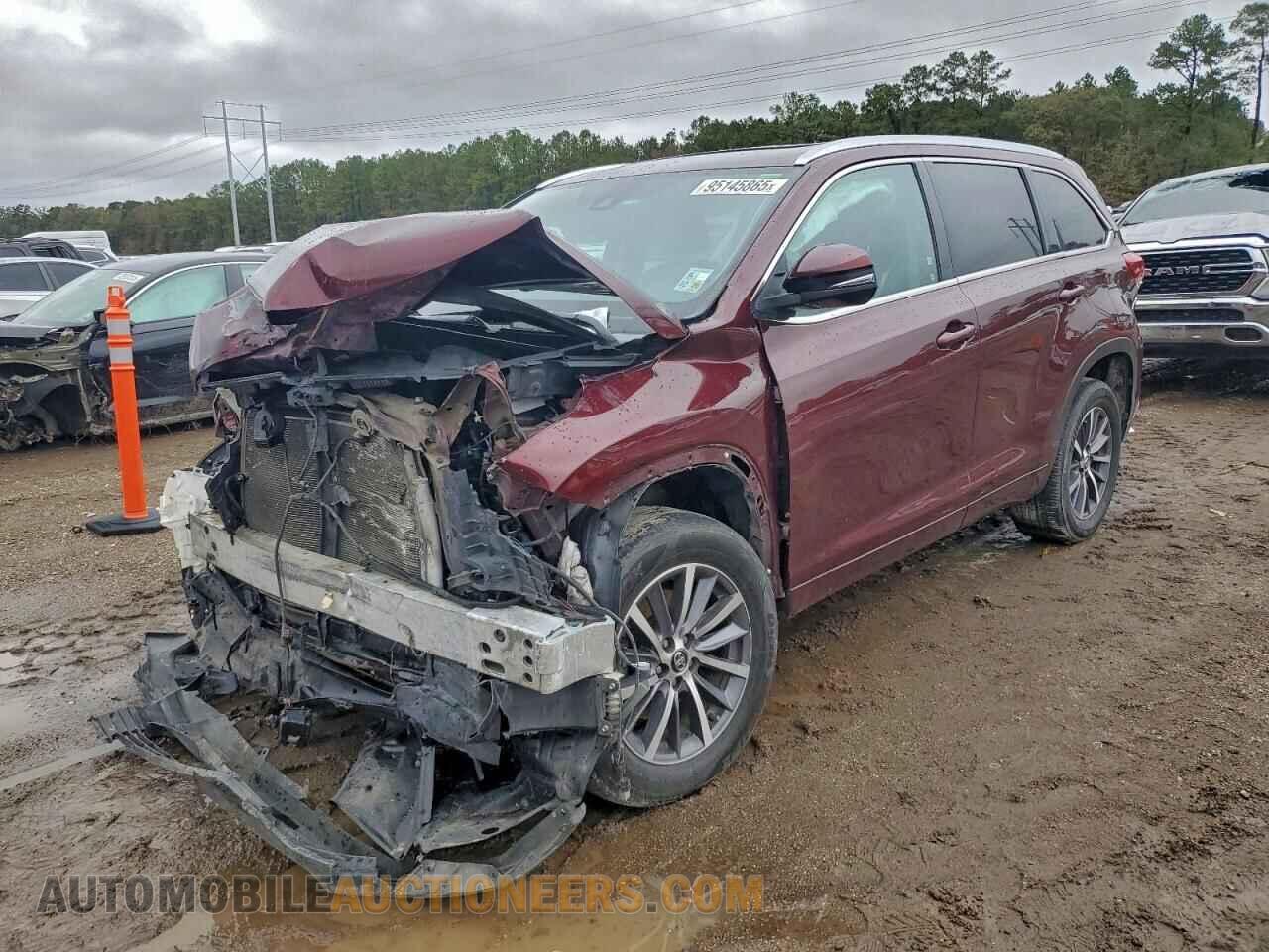 5TDKZRFH3JS248838 TOYOTA HIGHLANDER 2018