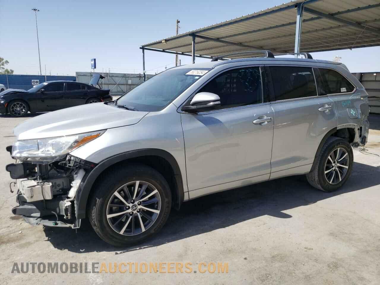 5TDKZRFH3JS539632 TOYOTA HIGHLANDER 2018