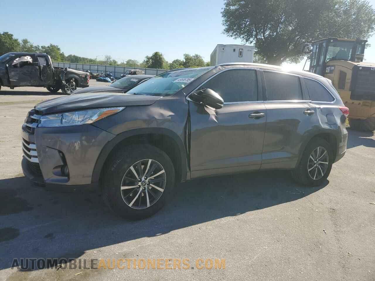 5TDKZRFH4JS537839 TOYOTA HIGHLANDER 2018