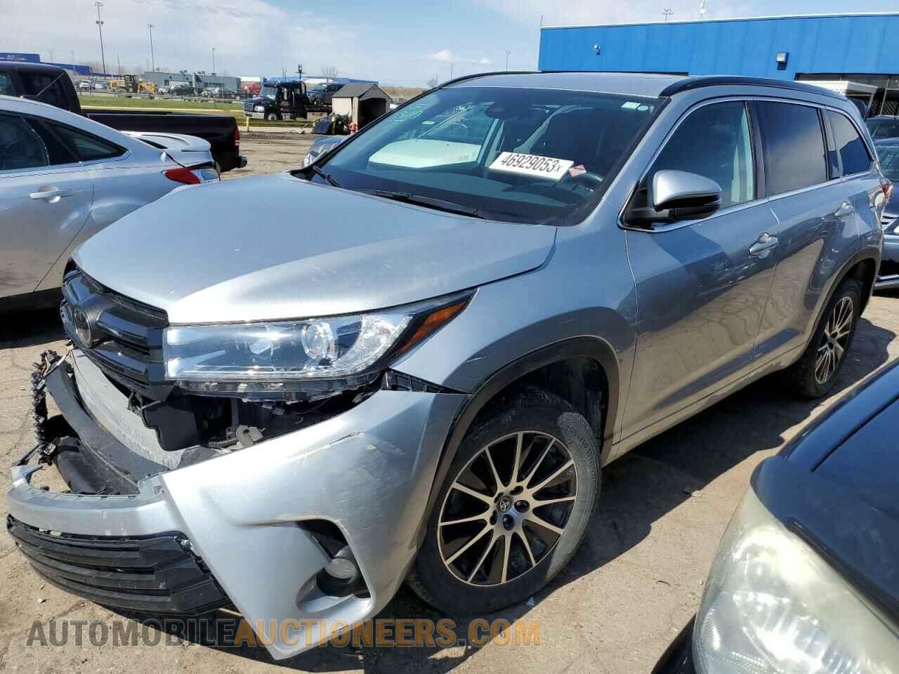 5TDKZRFH5JS526607 TOYOTA HIGHLANDER 2018