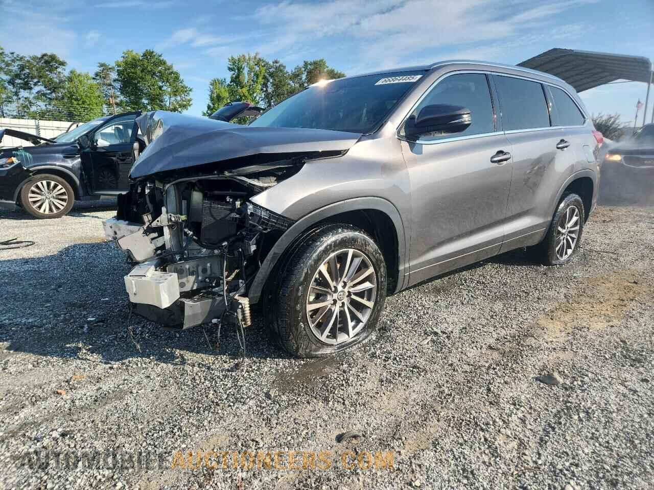 5TDKZRFH5JS526736 TOYOTA HIGHLANDER 2018
