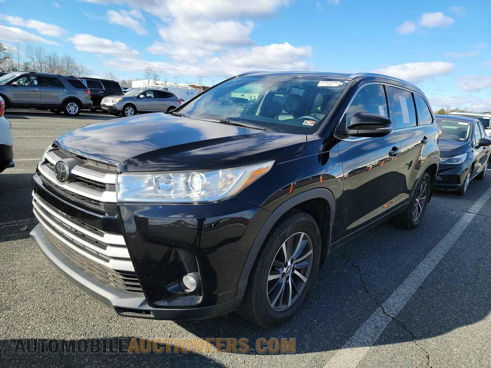 5TDKZRFH5JS527367 Toyota Highlander 2018