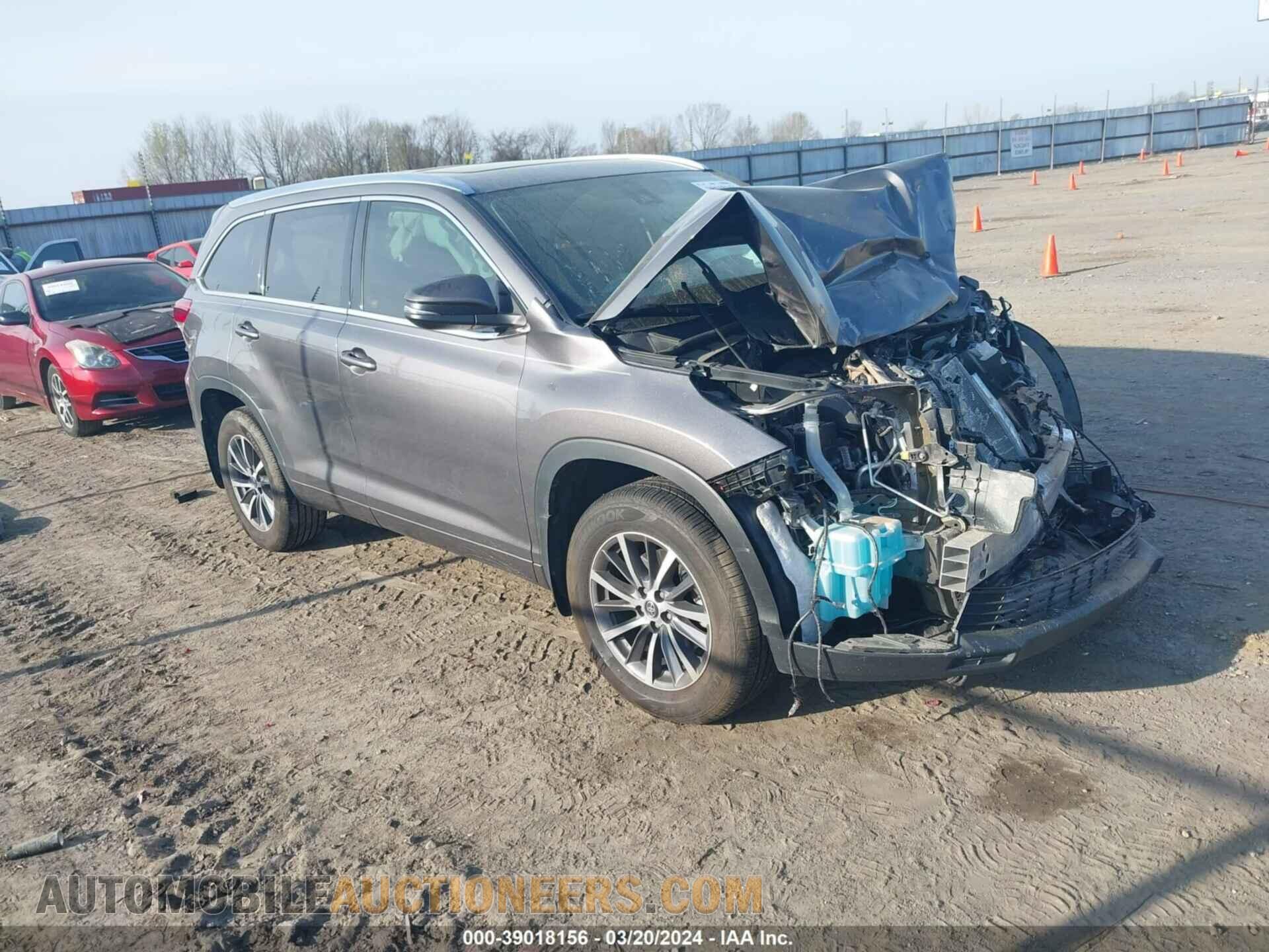 5TDKZRFH8JS285657 TOYOTA HIGHLANDER 2018