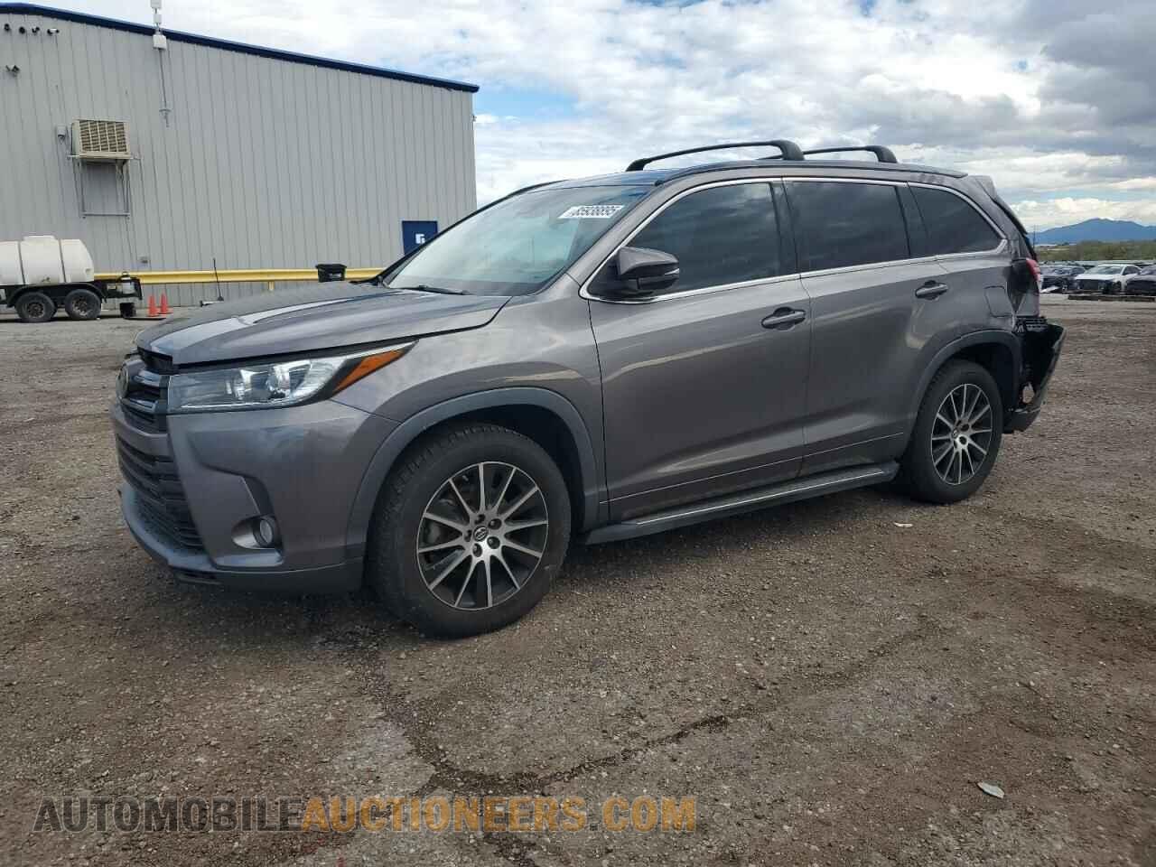 5TDKZRFH9JS283447 TOYOTA HIGHLANDER 2018