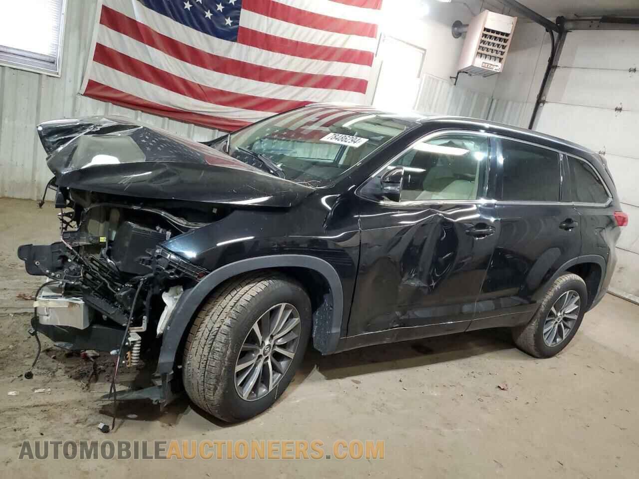5TDKZRFH9JS542633 TOYOTA HIGHLANDER 2018