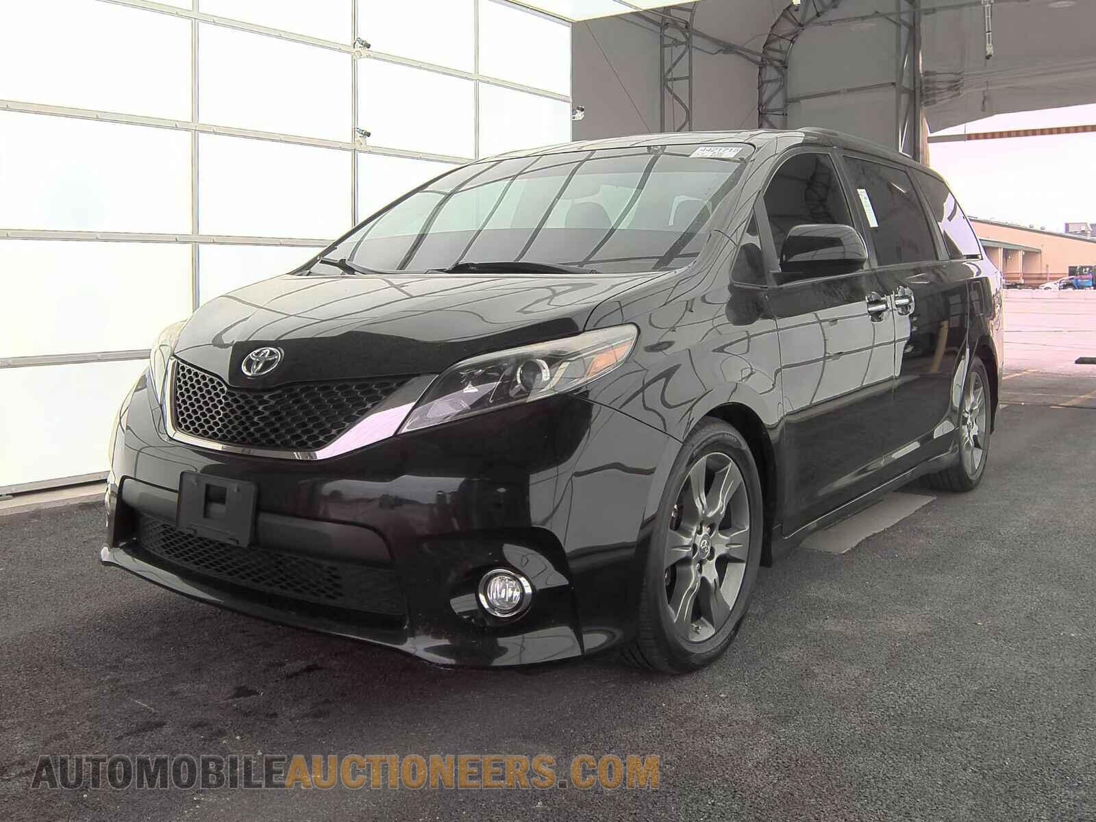5TDXK3DC6FS571237 Toyota Sienna 2015