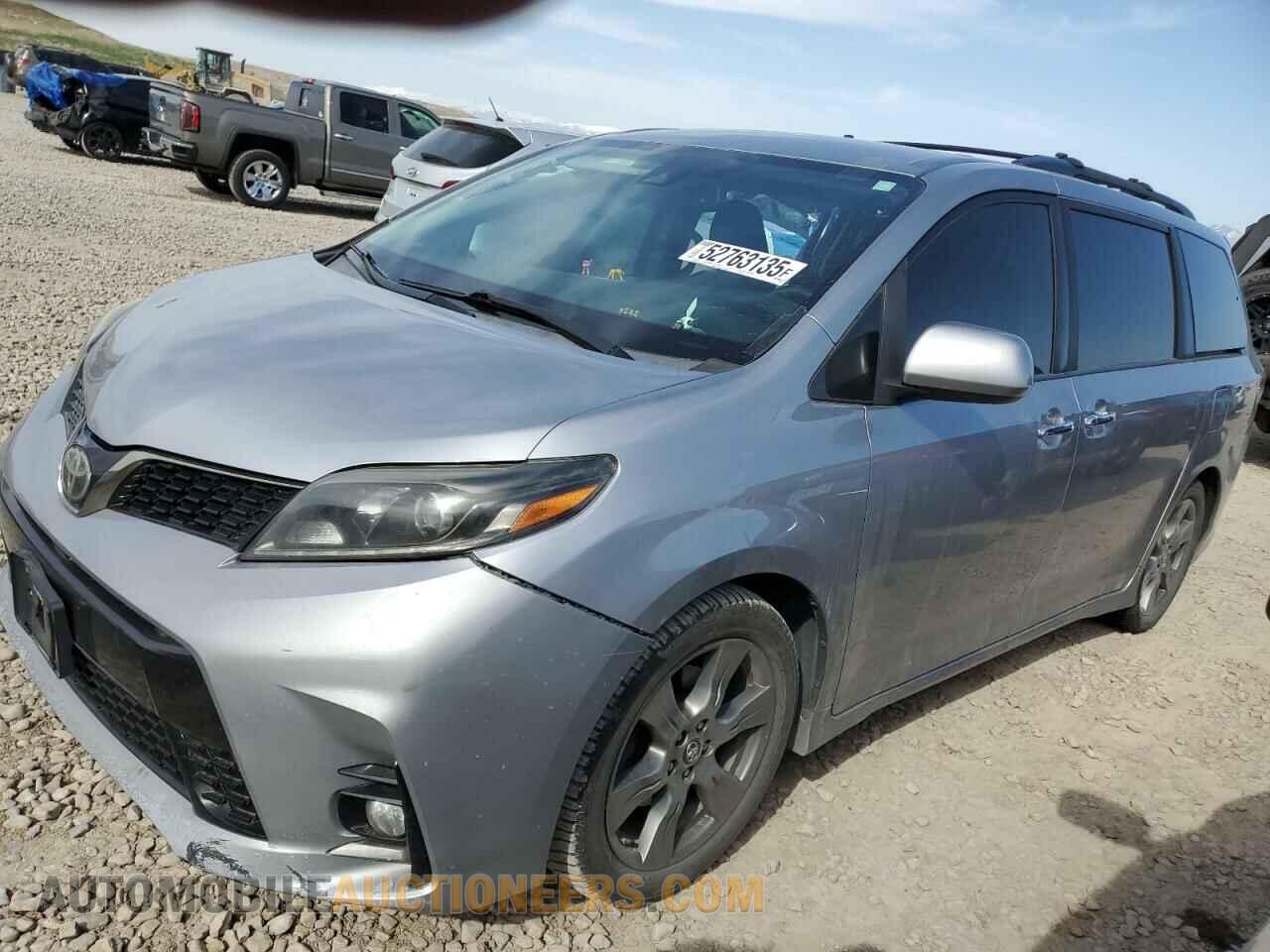 5TDXZ3DC2JS919264 TOYOTA SIENNA 2018