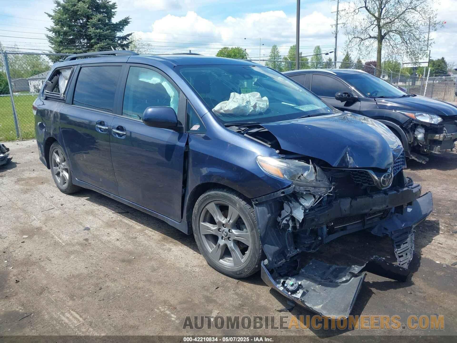 5TDXZ3DC7JS911192 TOYOTA SIENNA 2018