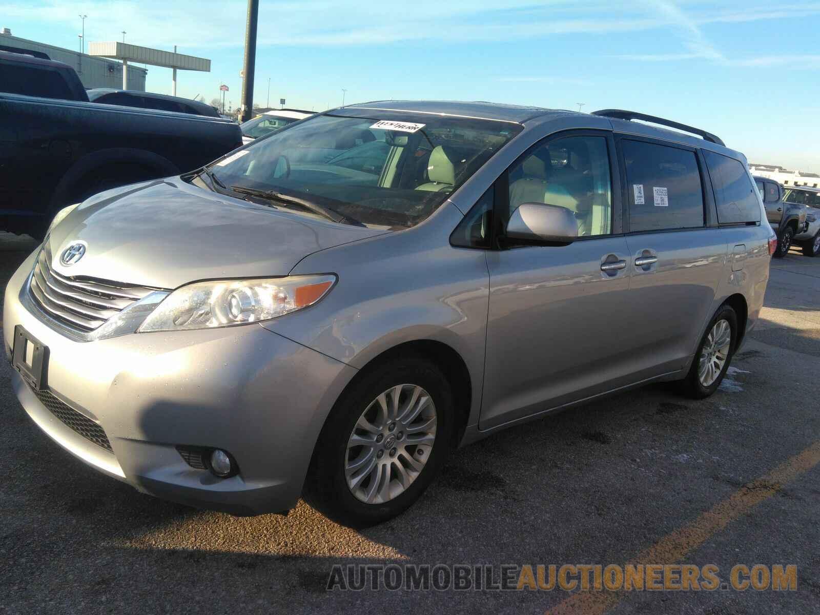 5TDYK3DC4GS718015 Toyota Sienna 2016