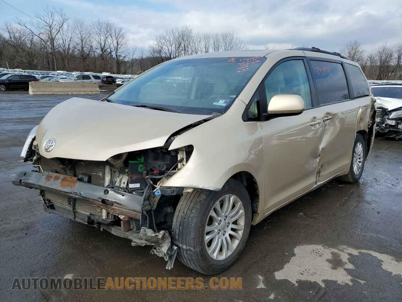 5TDYK3DC9BS155195 TOYOTA All Models 2011