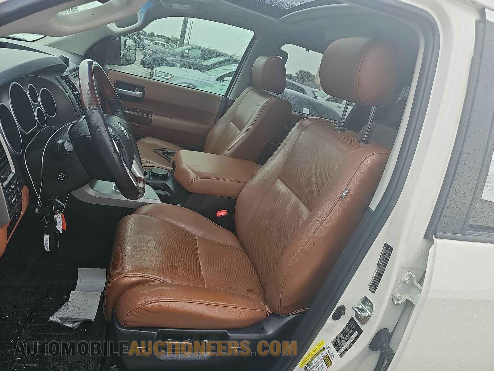 5TDYY5G19GS063077 Toyota Sequoia 2016