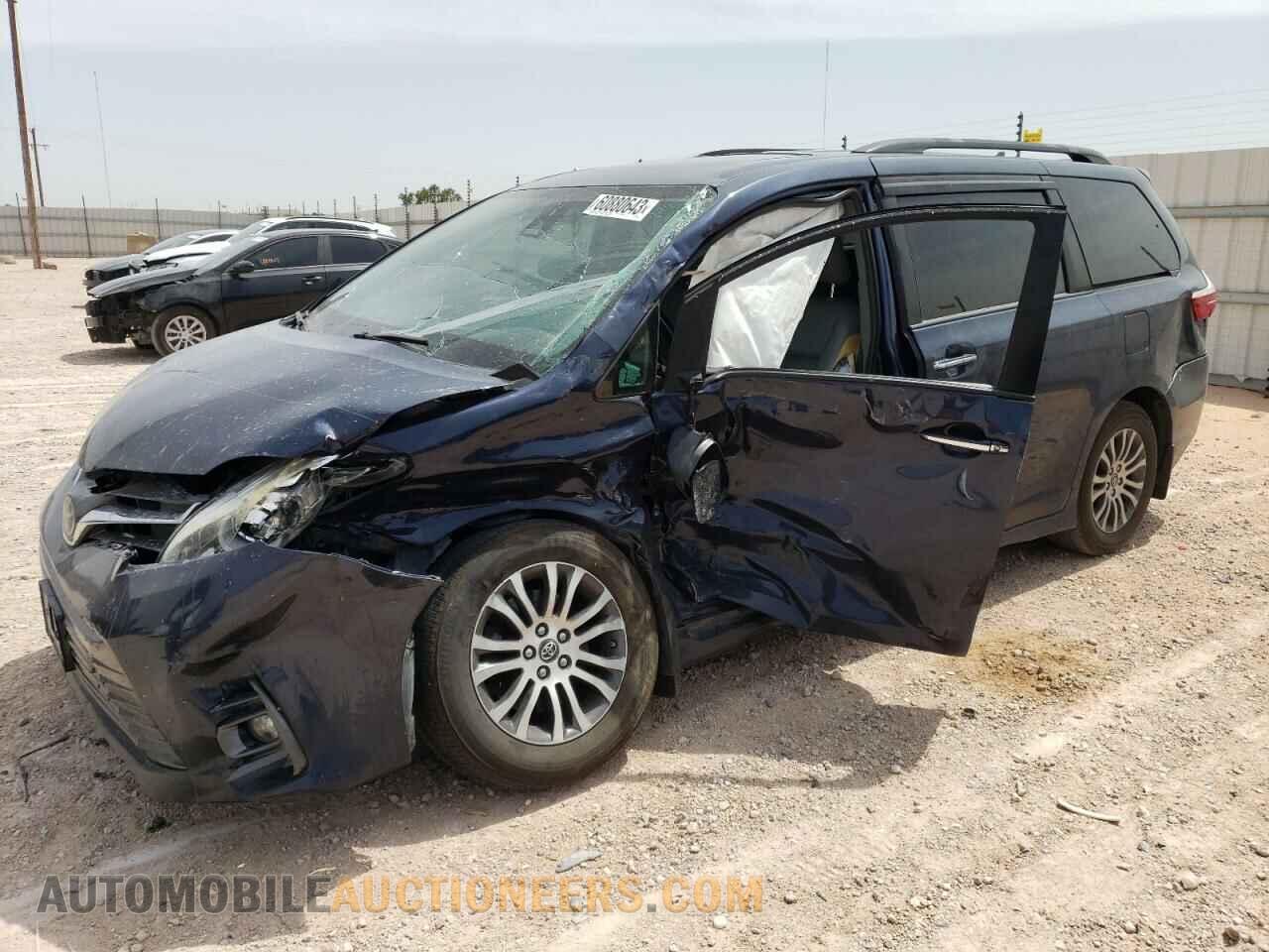 5TDYZ3DC2JS905983 TOYOTA All Models 2018