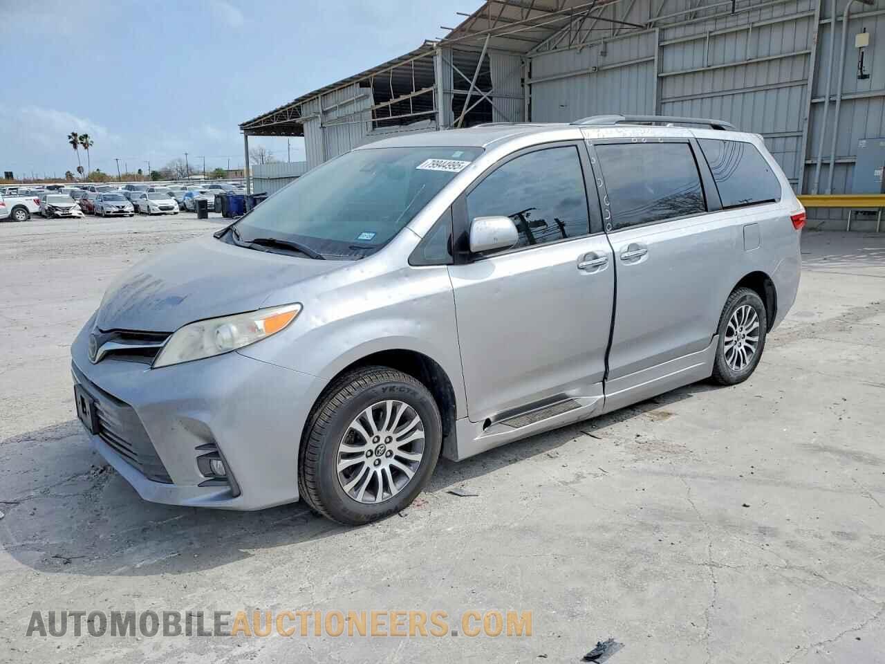 5TDYZ3DC5JS914922 TOYOTA SIENNA 2018