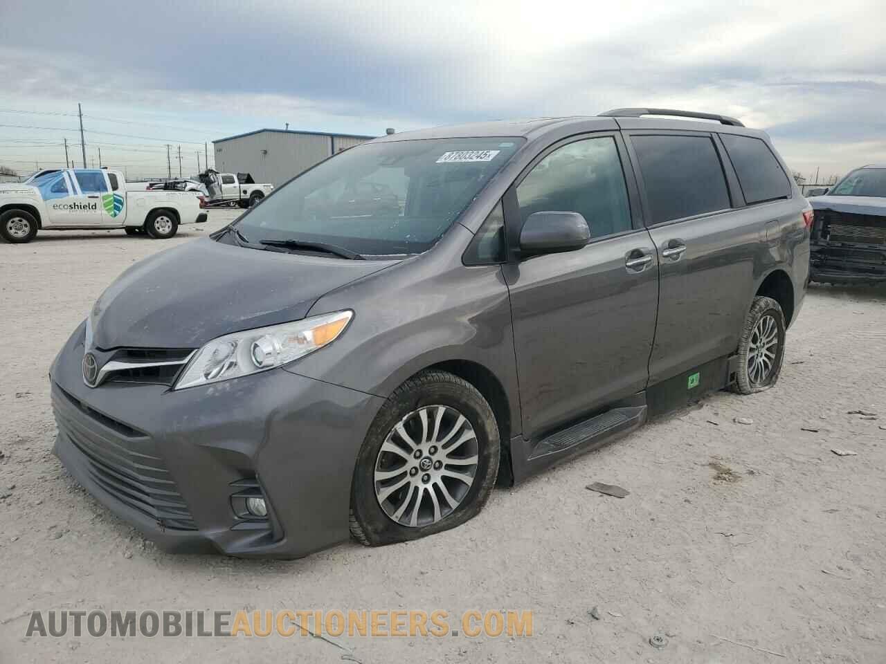 5TDYZ3DCXJS965655 TOYOTA All Models 2018