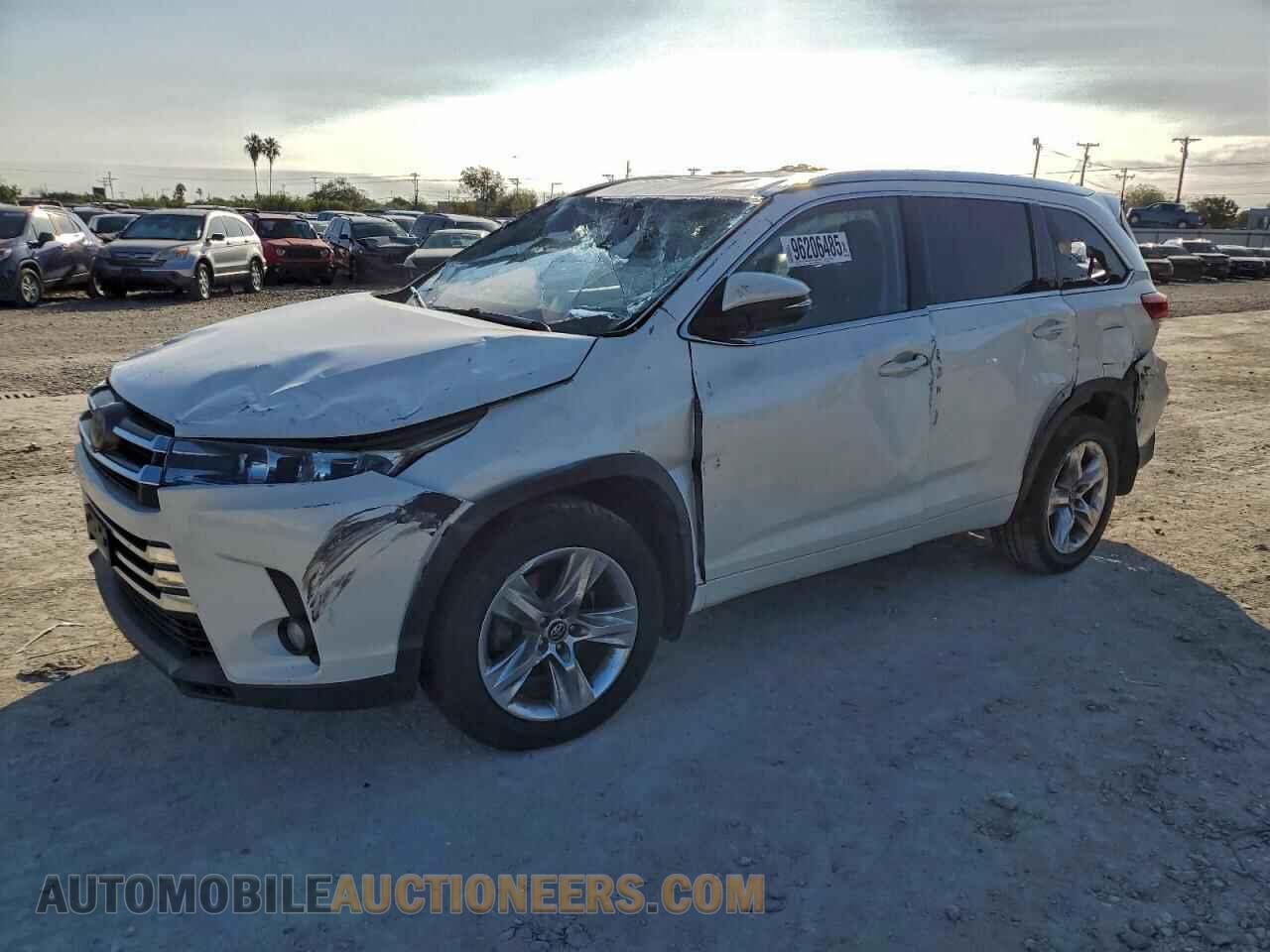 5TDYZRFH2JS236108 TOYOTA HIGHLANDER 2018