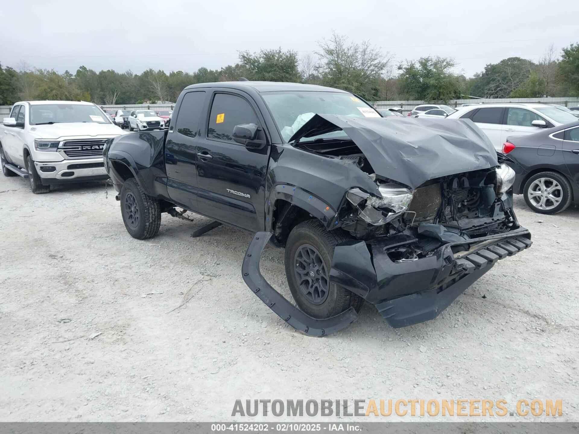 5TFRZ5CN2HX046174 TOYOTA TACOMA 2017