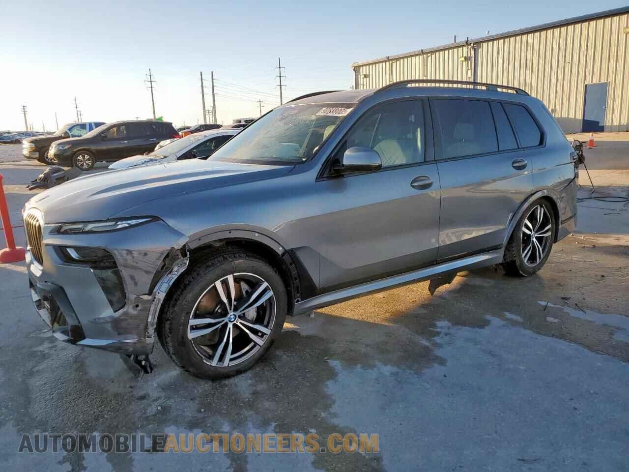 5UX23EM00S9W65176 BMW X7 2025