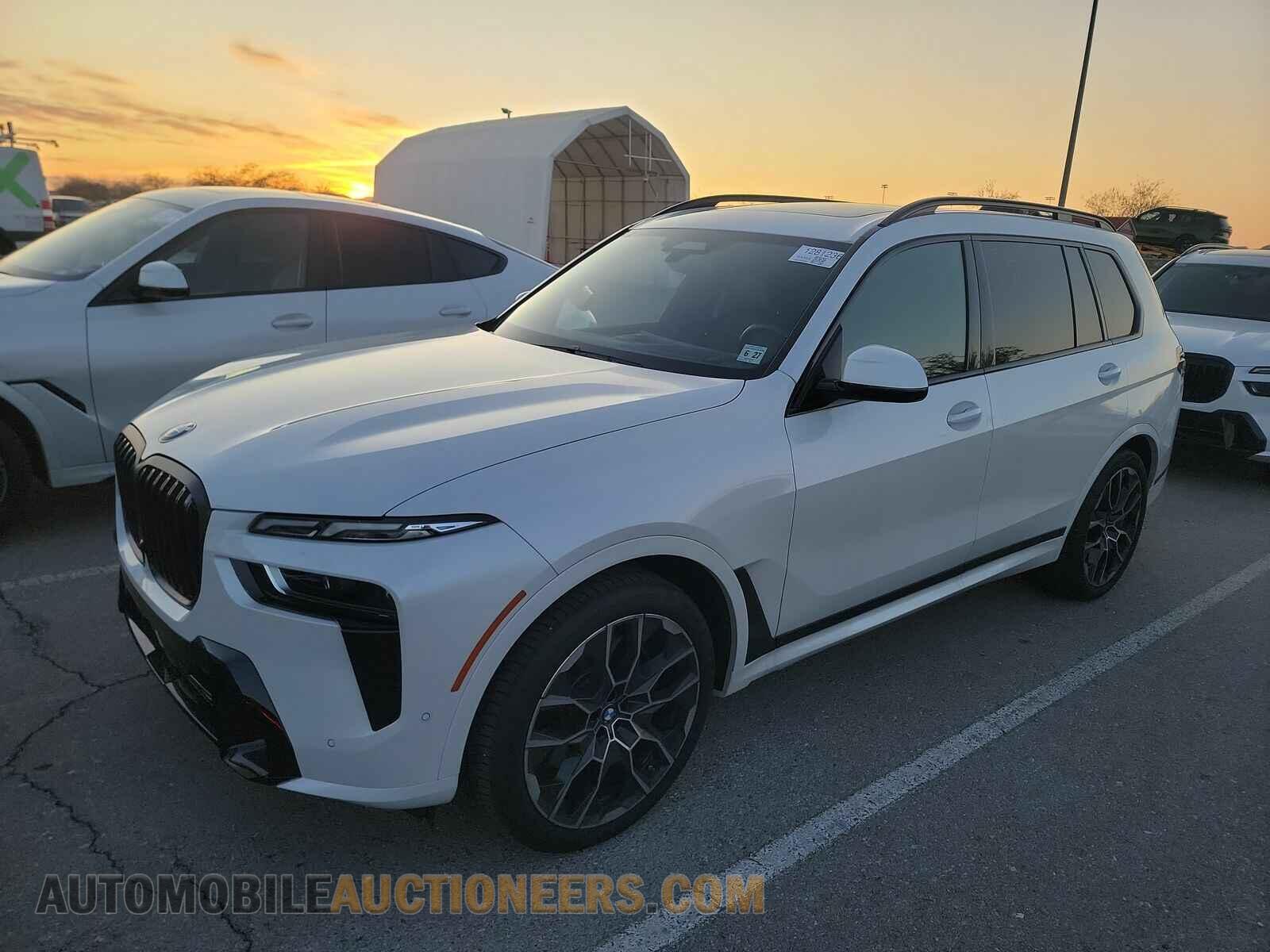 5UX23EM01R9S59059 BMW X7 2024