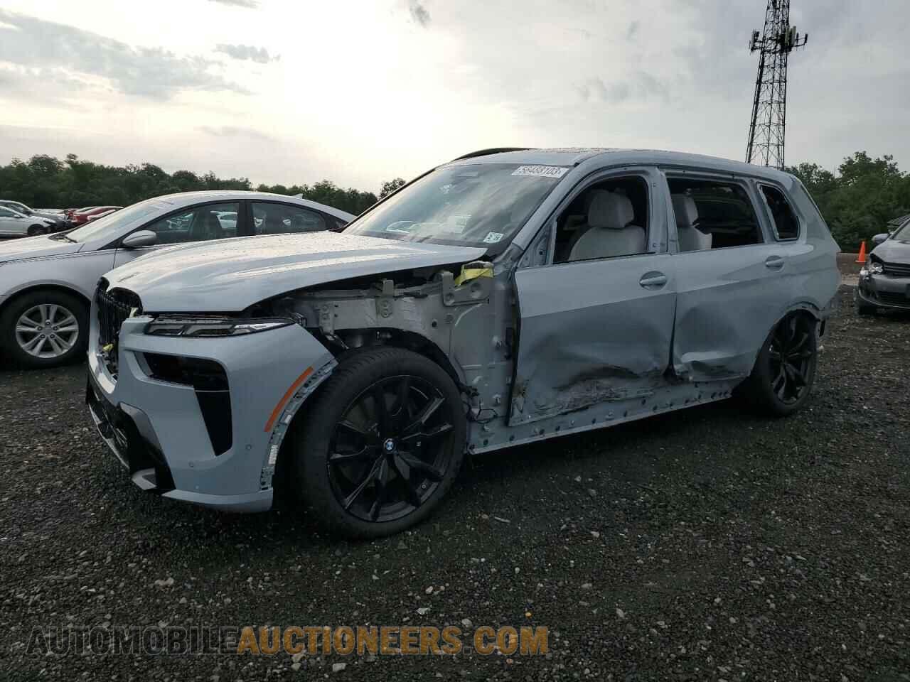 5UX23EM02P9R60612 BMW X7 2023