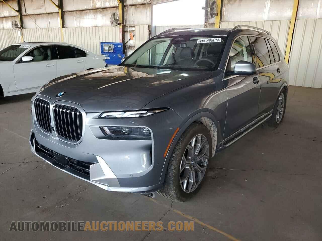 5UX23EM02R9T20001 BMW X7 2024
