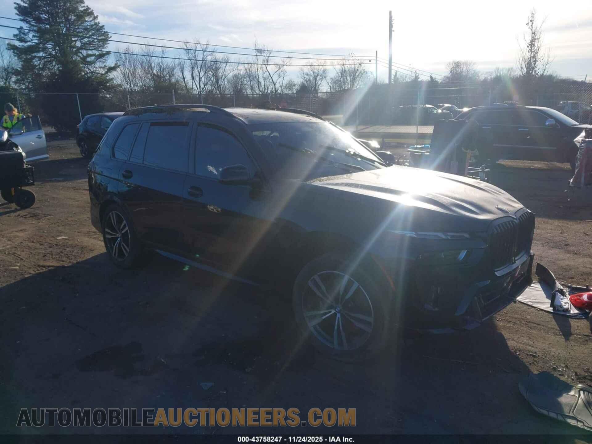 5UX23EM04P9P25435 BMW X7 2023