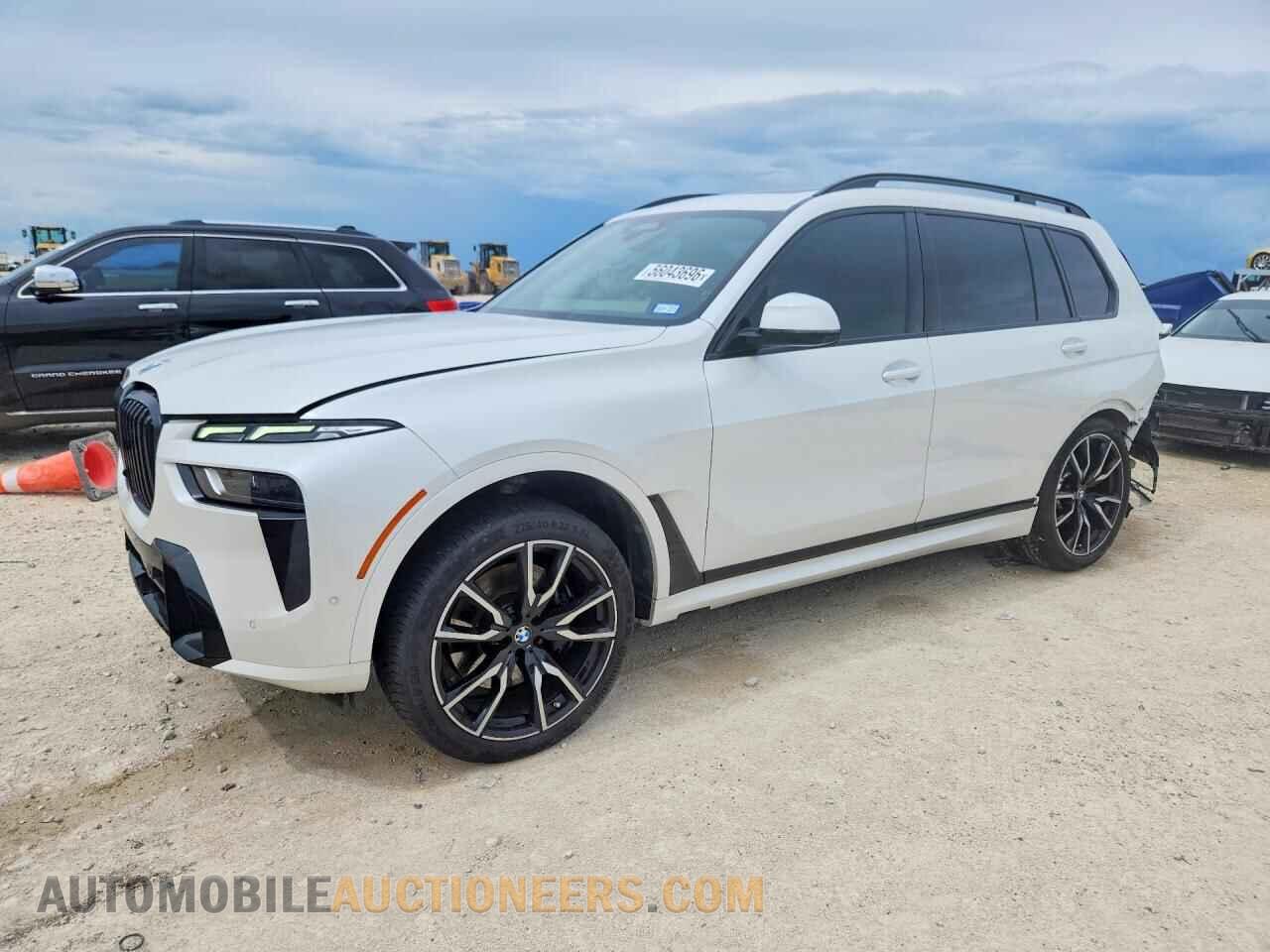 5UX23EM06P9P83739 BMW X7 2023
