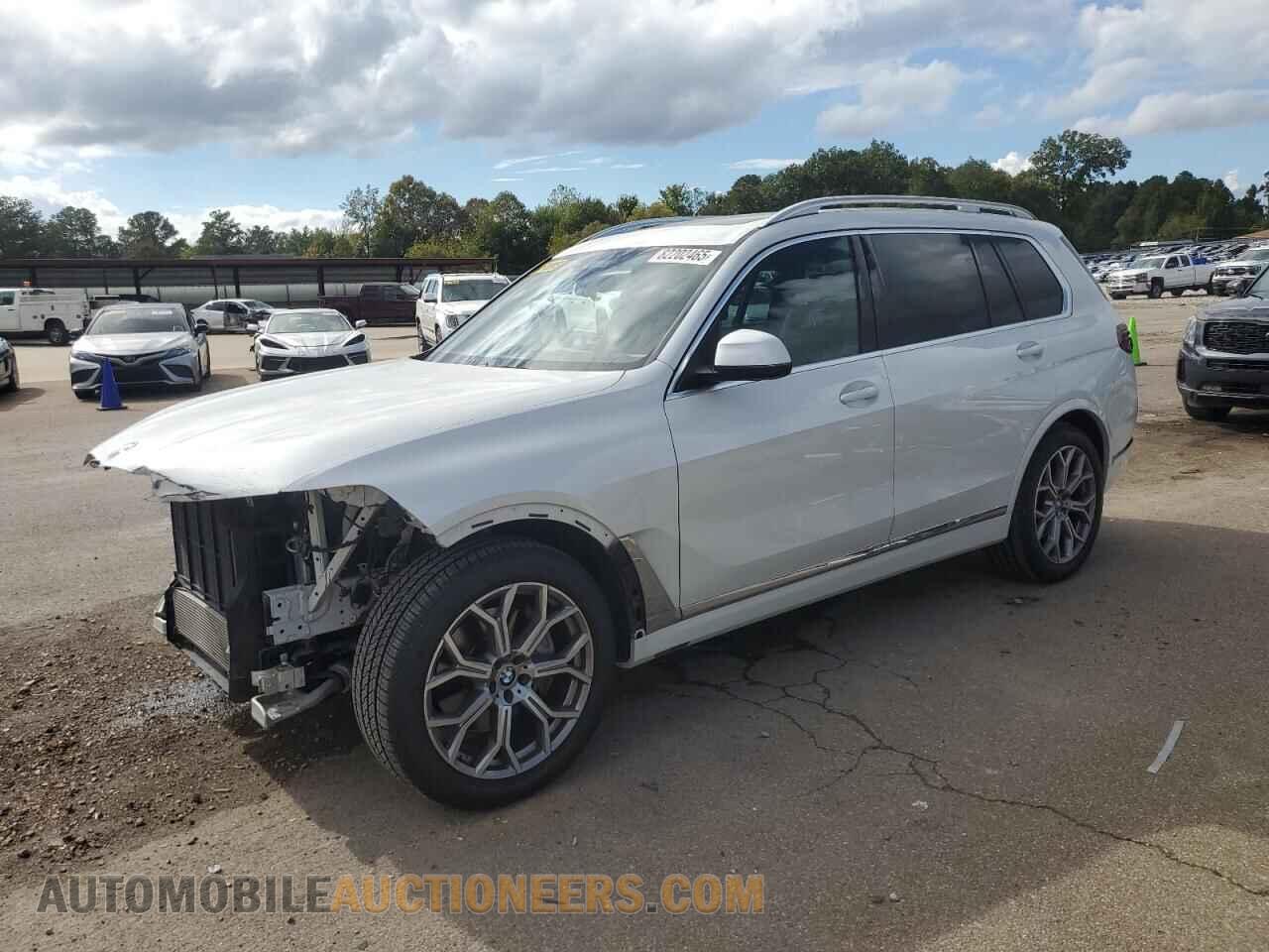 5UX23EM06P9R60242 BMW X7 2023