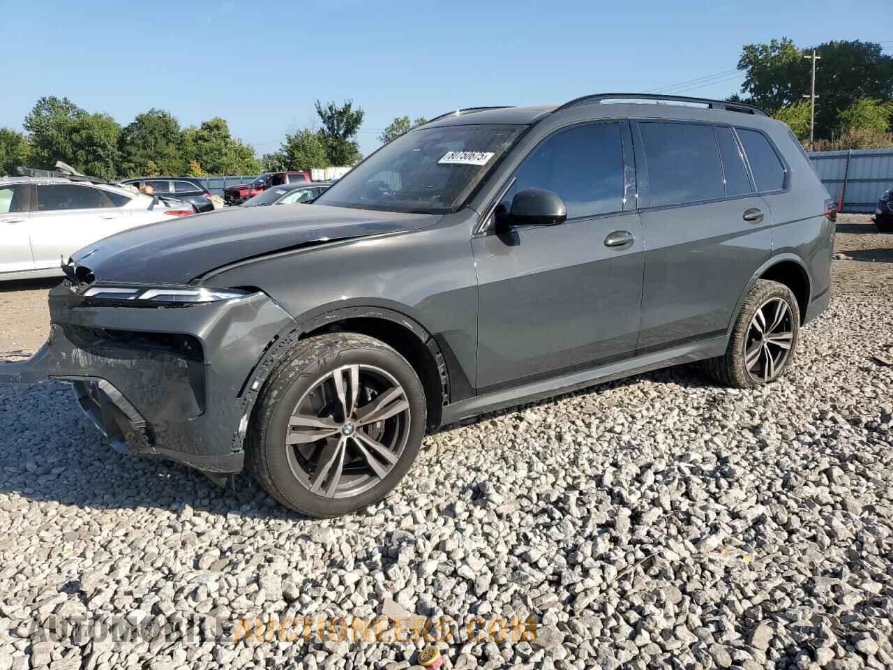 5UX23EM06R9S30706 BMW X7 2024
