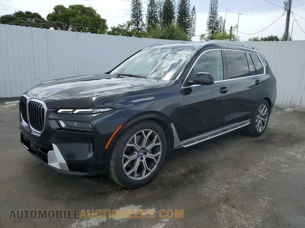 5UX23EM07P9N48606 BMW X7 2023