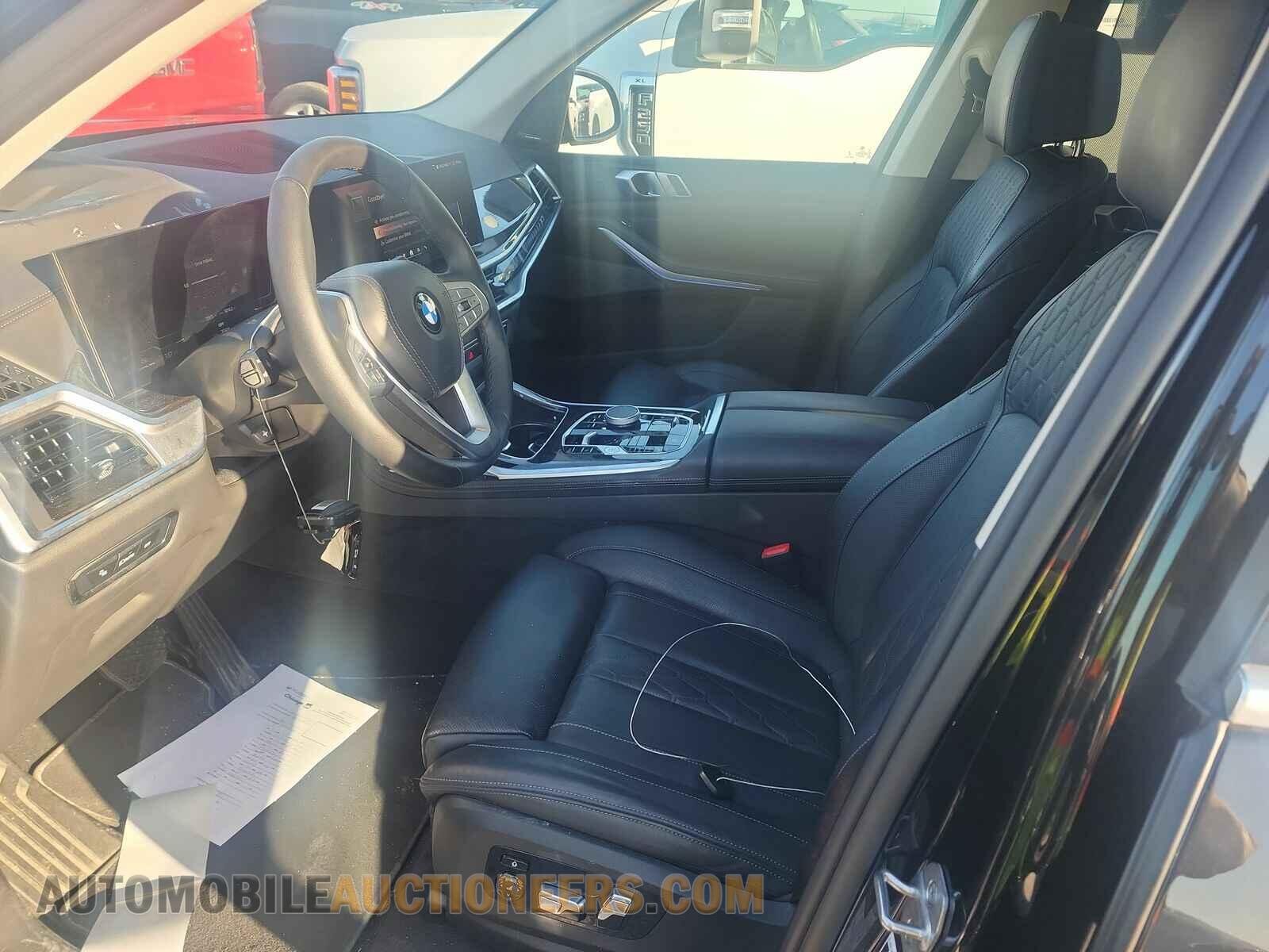 5UX23EM07R9S58384 BMW X7 2024