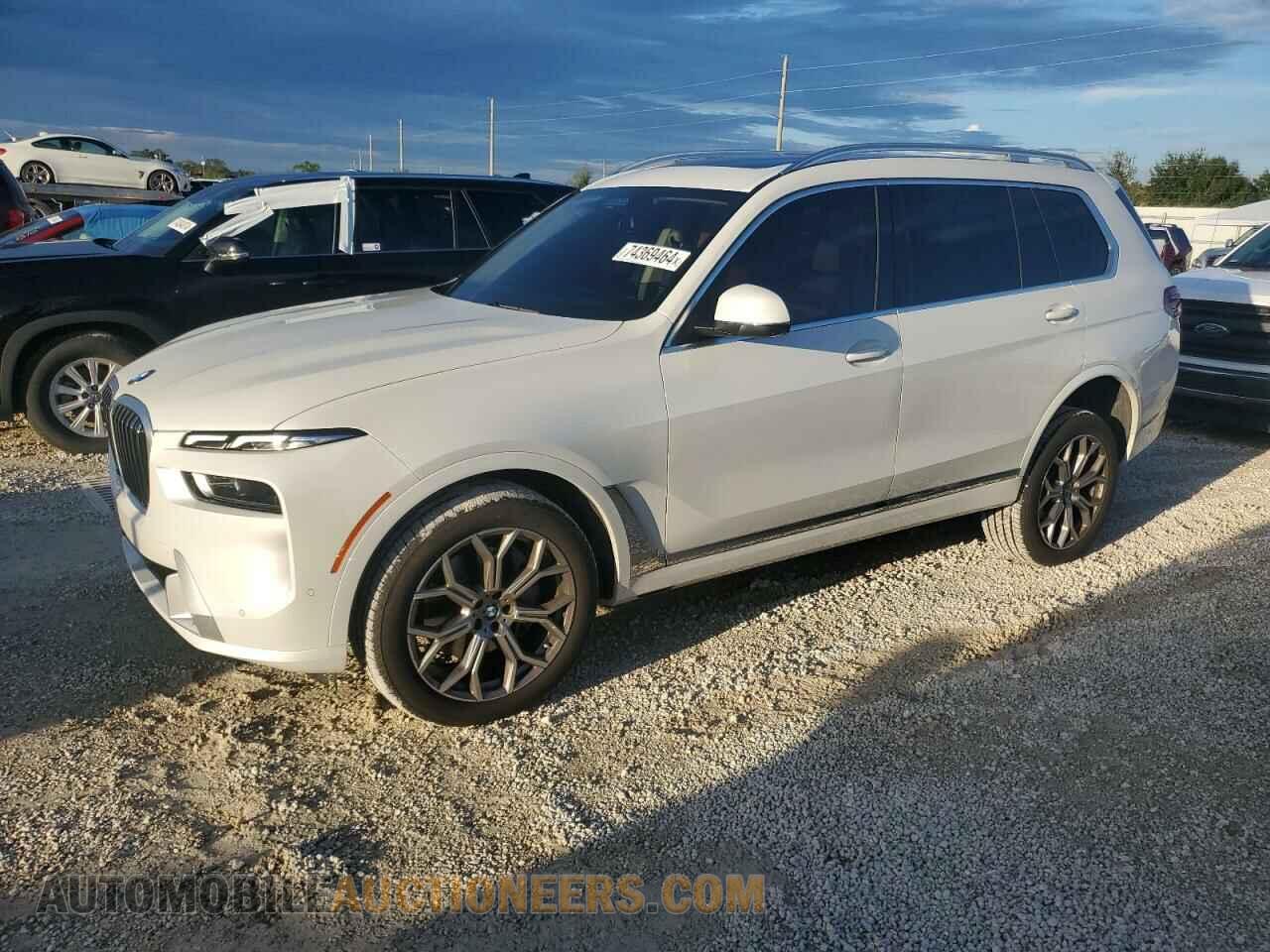 5UX23EM09P9P33109 BMW X7 2023