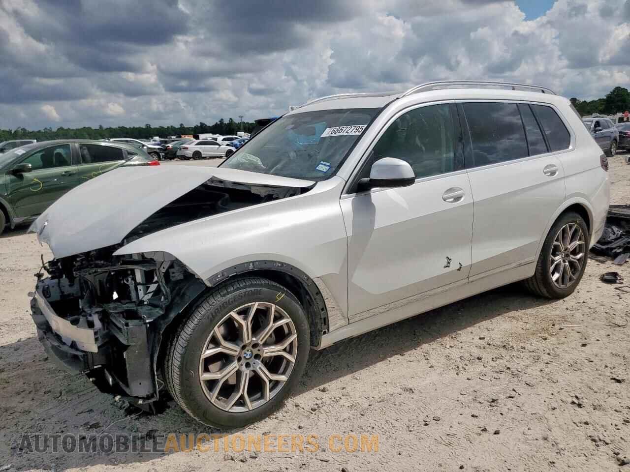 5UX23EM09P9R64818 BMW X7 2023