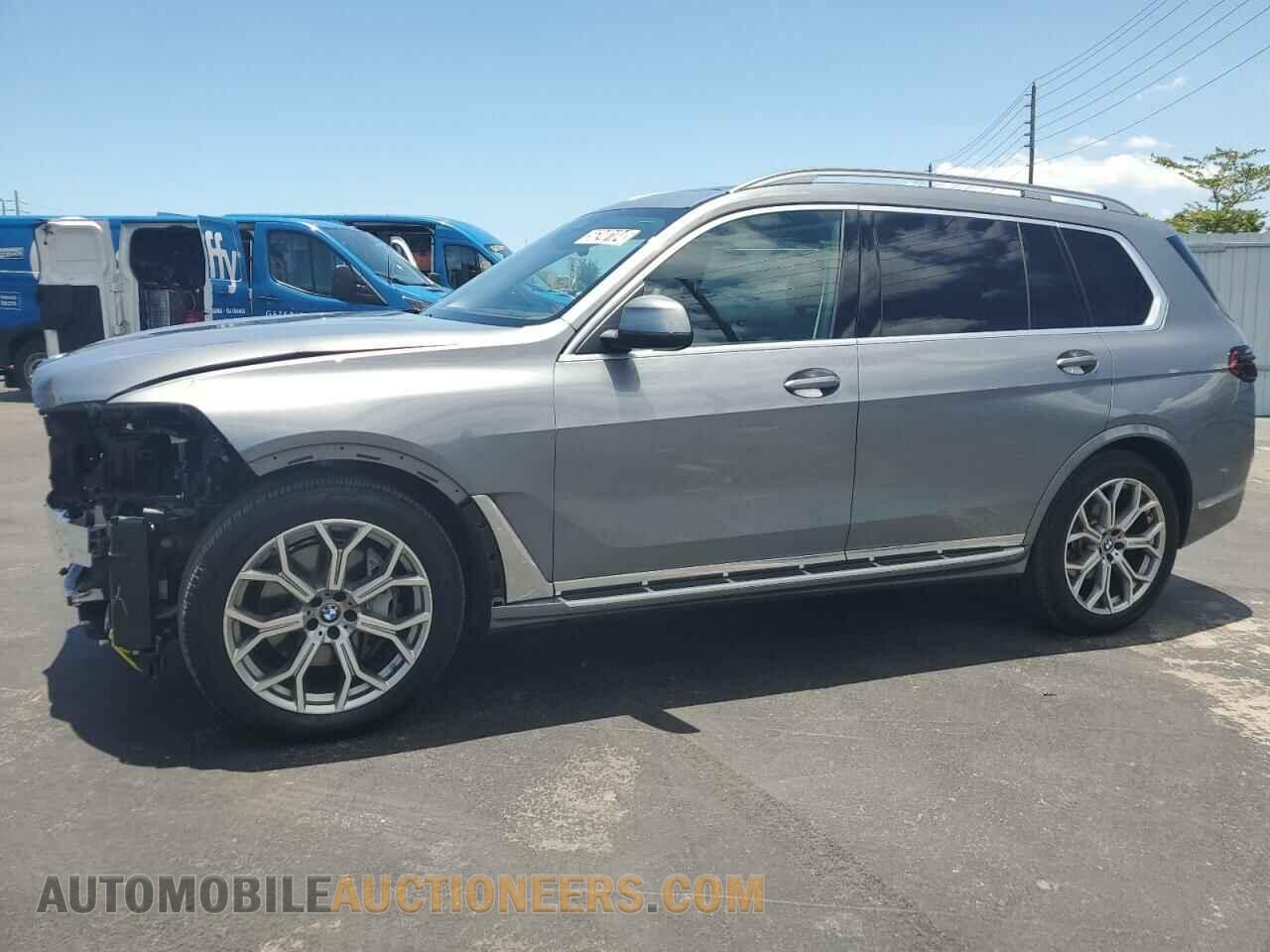 5UX23EM09R9V08577 BMW X7 2024
