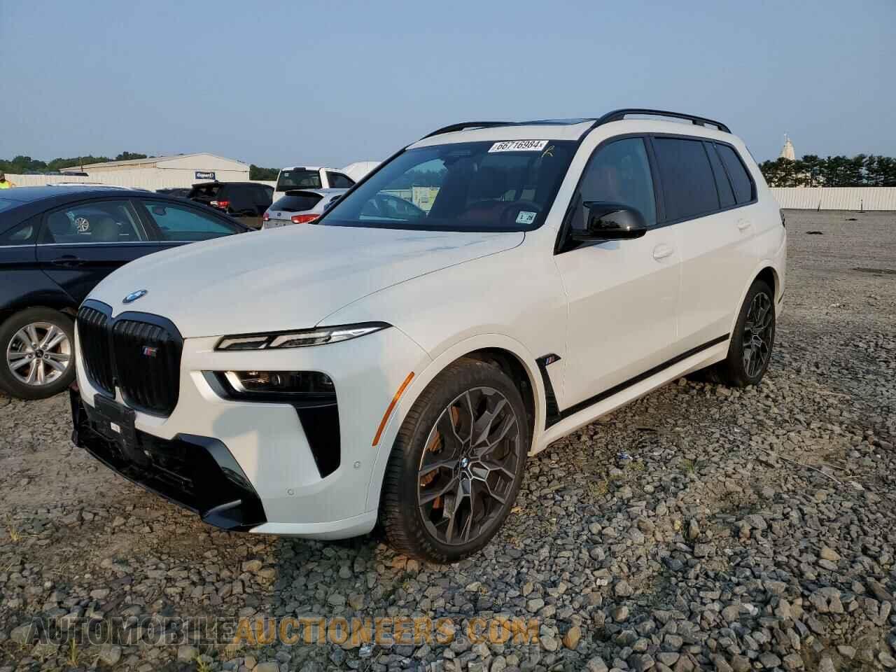 5UX33EM00P9R30786 BMW X7 M60I 2023