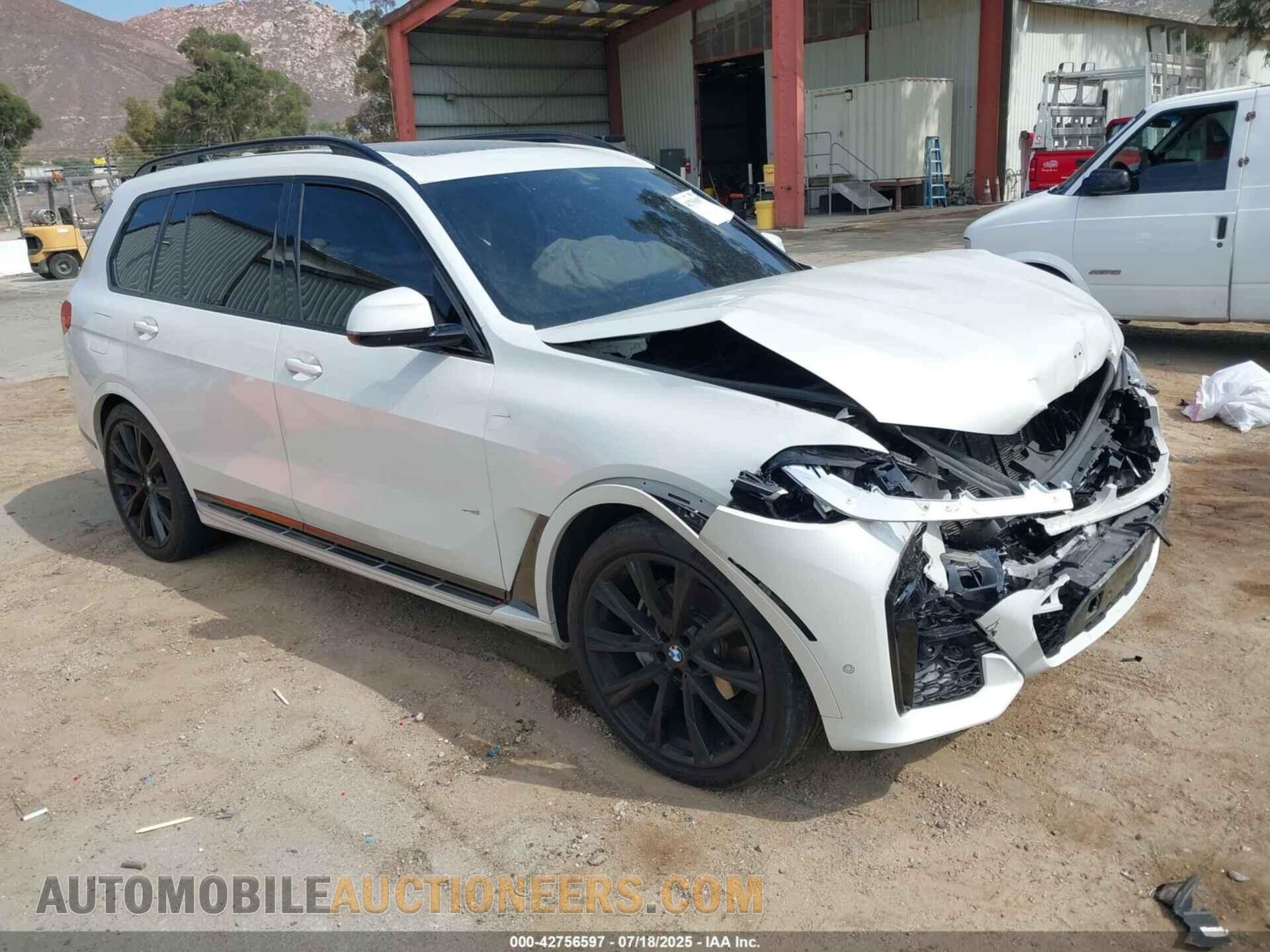 5UXCW2C01M9F09360 BMW X7 2021